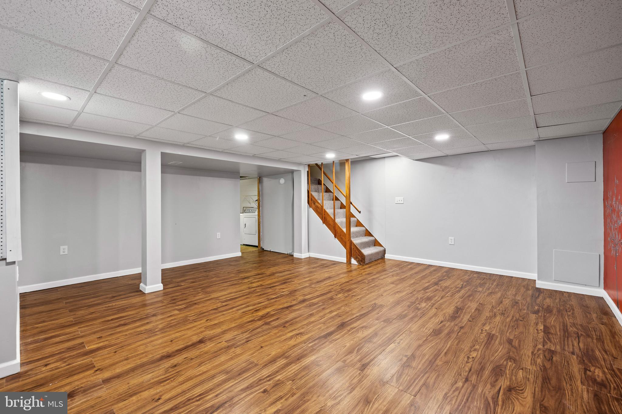 GLENMONT - Residential