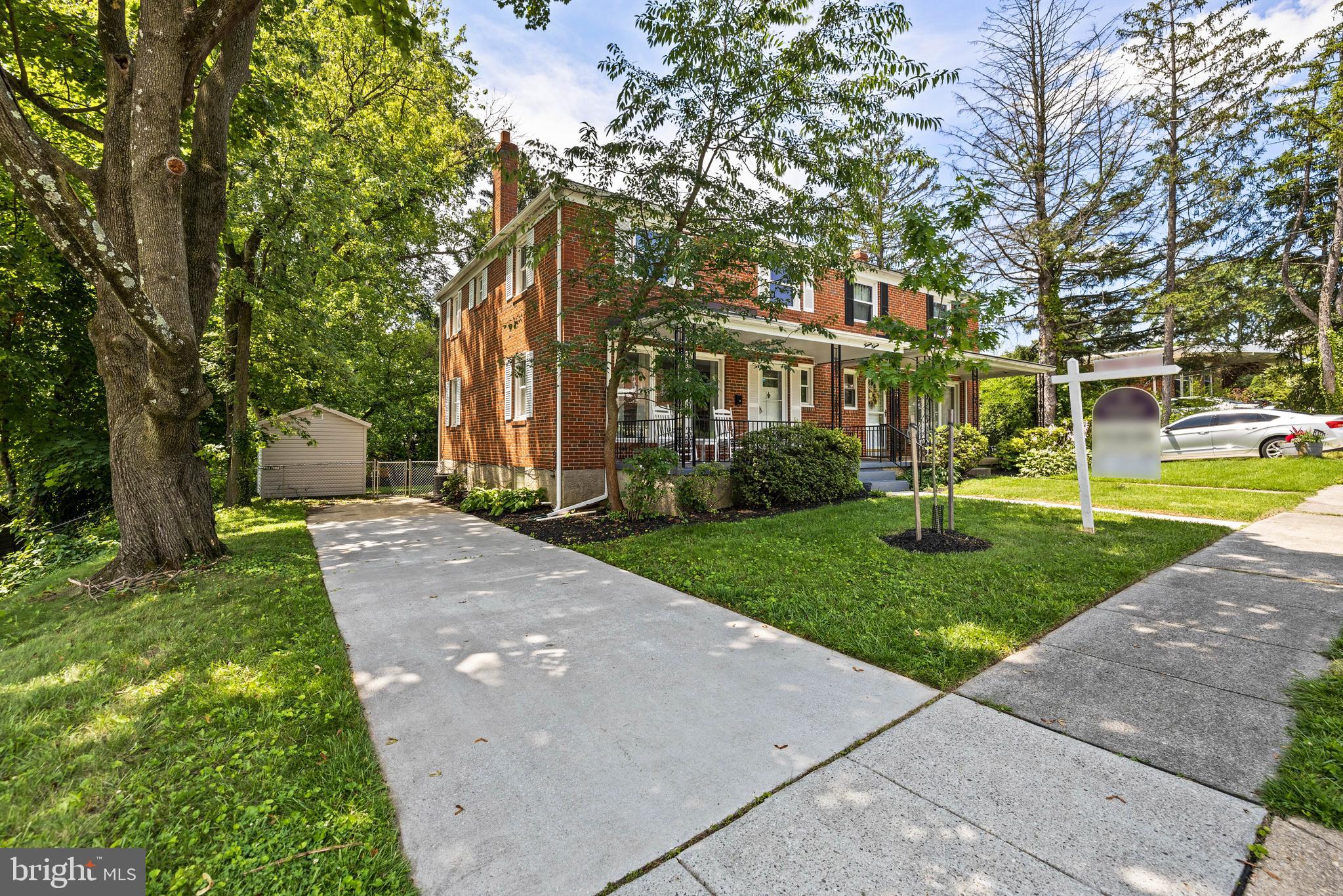 GLENMONT - Residential