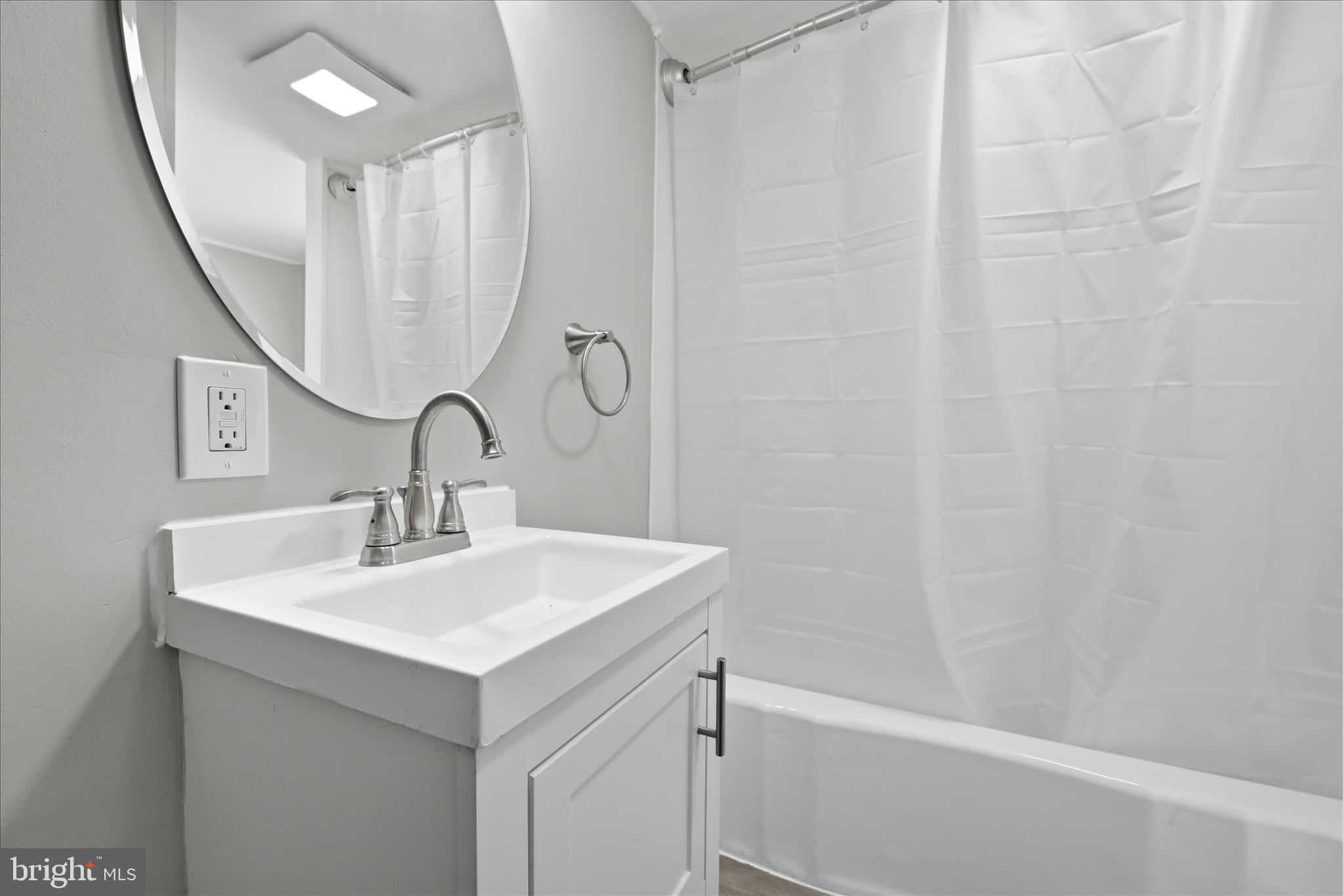 FUNKHOUSER - Residential