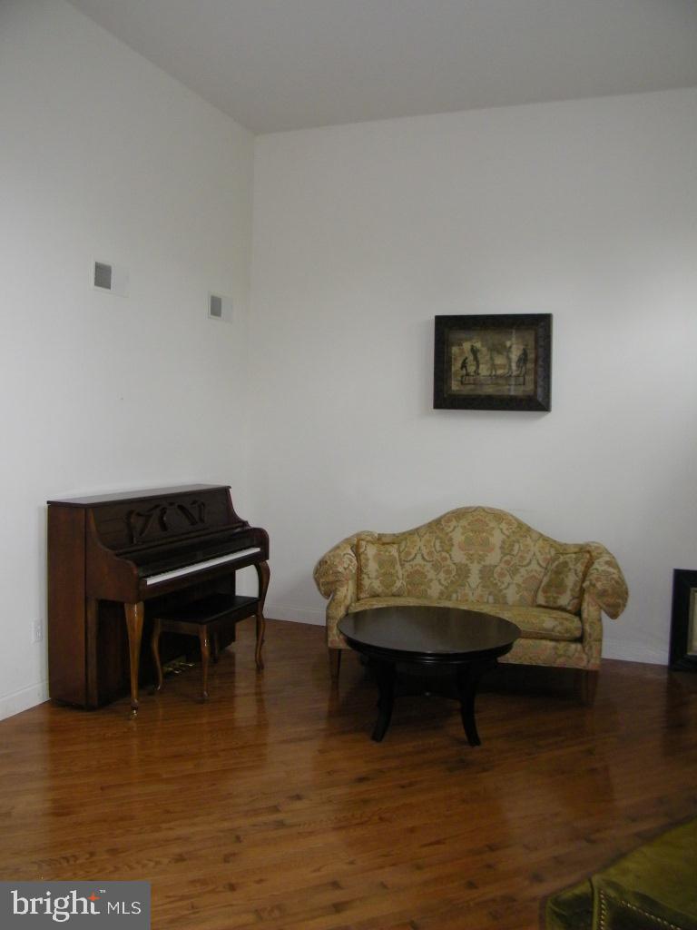 SPRINGWOOD - Residential