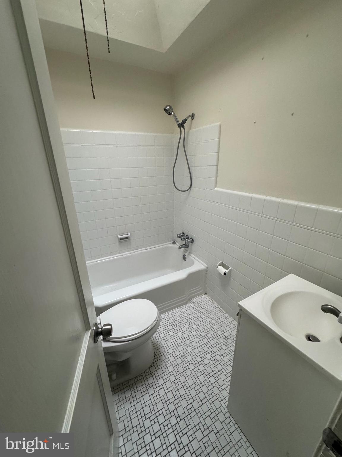 DREXEL HILL - Residential Lease