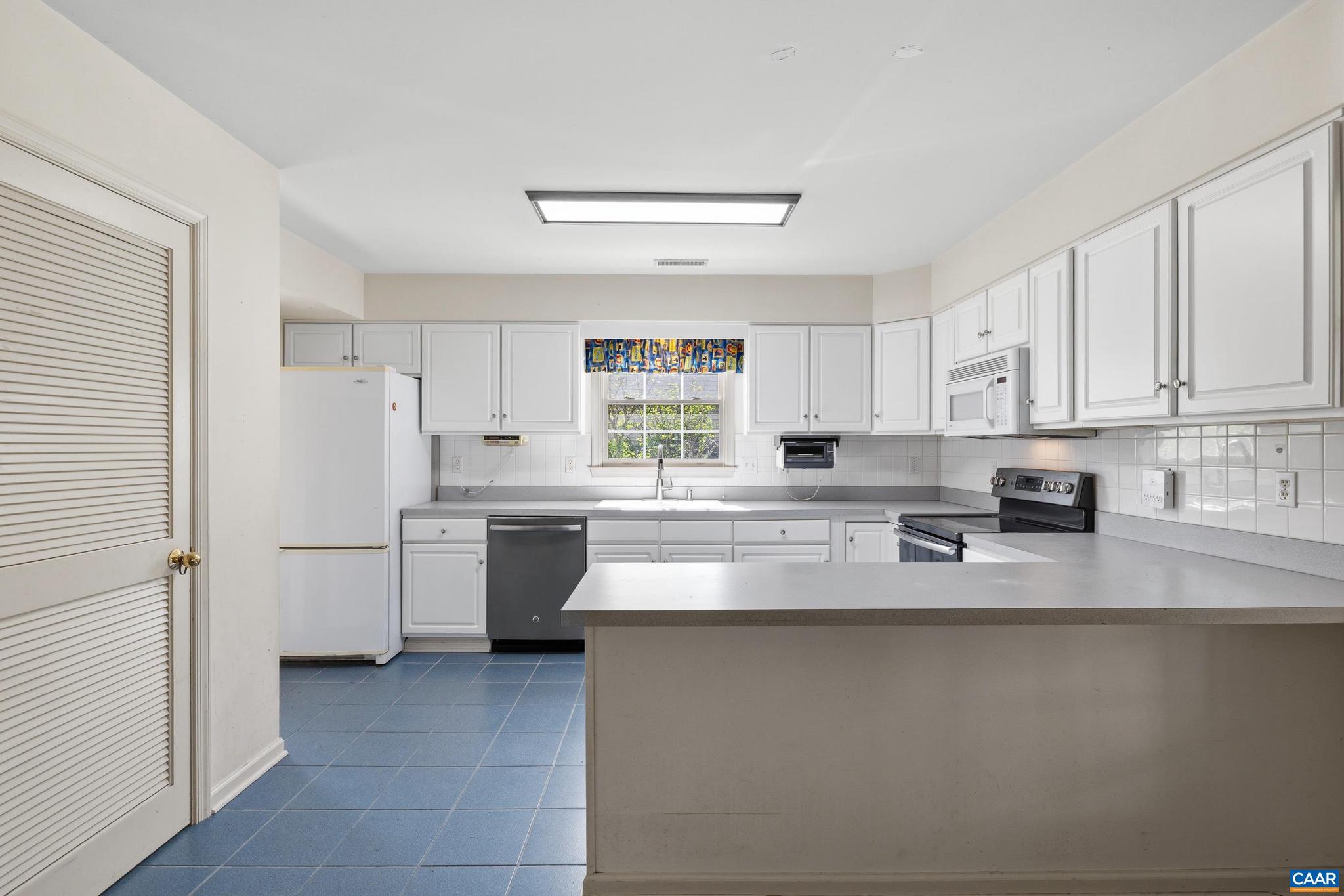 HOLLYMEAD - Residential