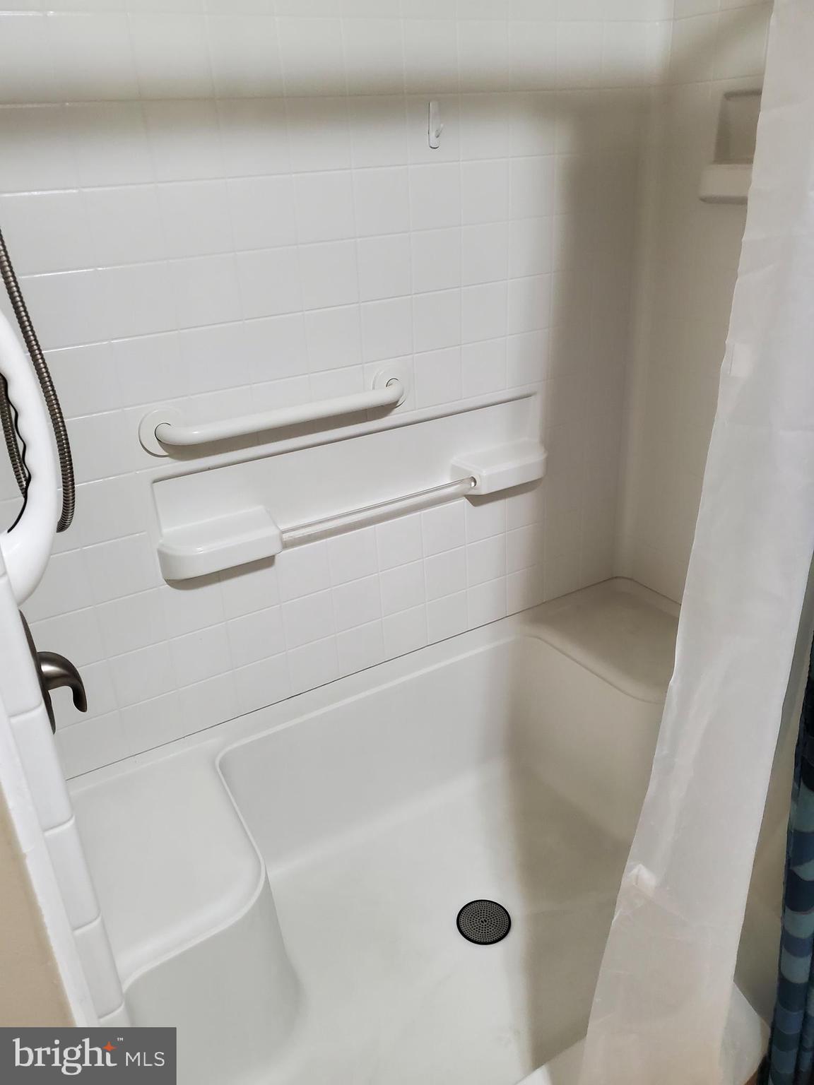 BON AYRE - Residential