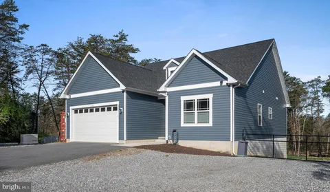 123 Pine Cone Road, Kearneysville, WV MLS: WVJF2016628