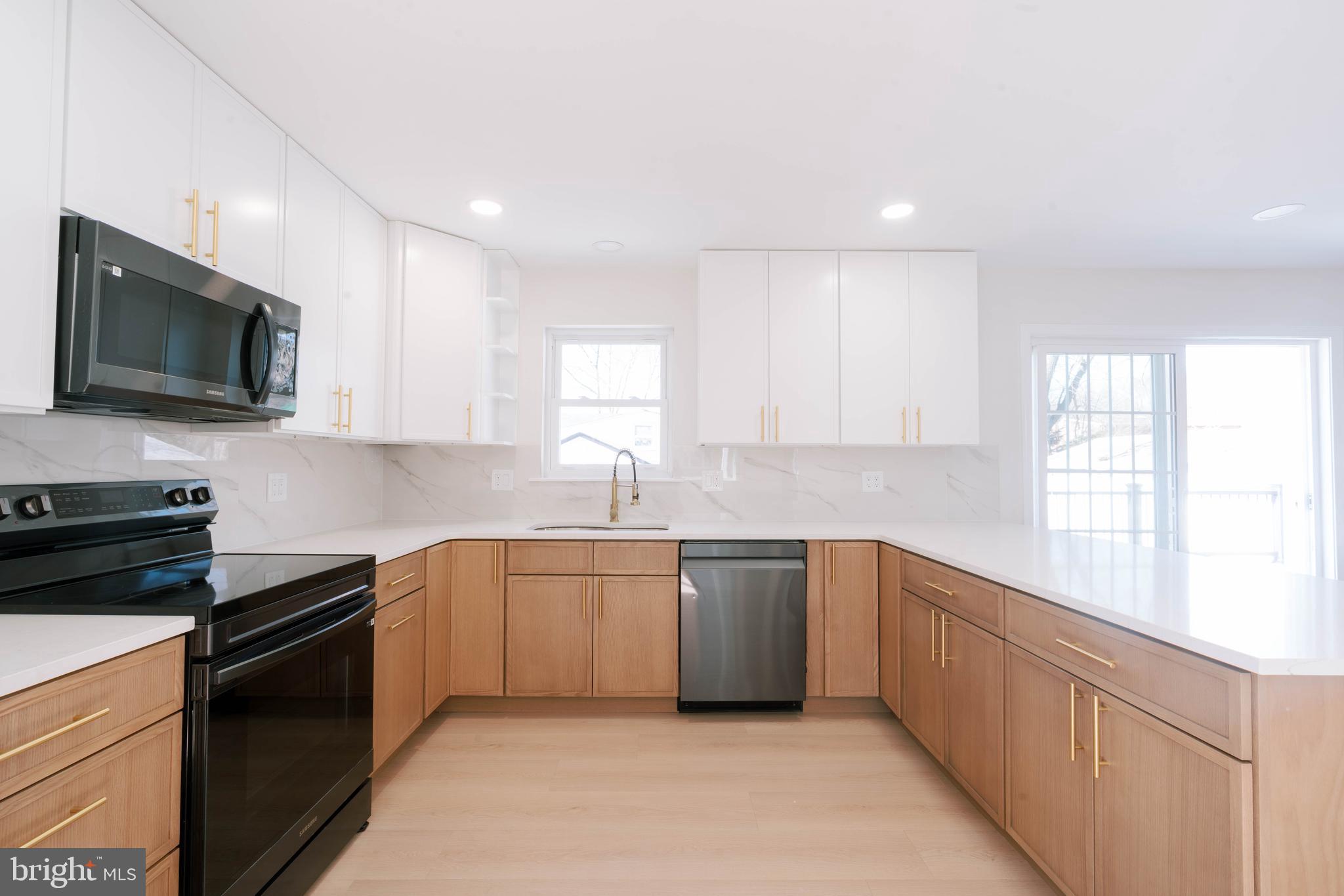 LANGHORNE GABLES - Residential