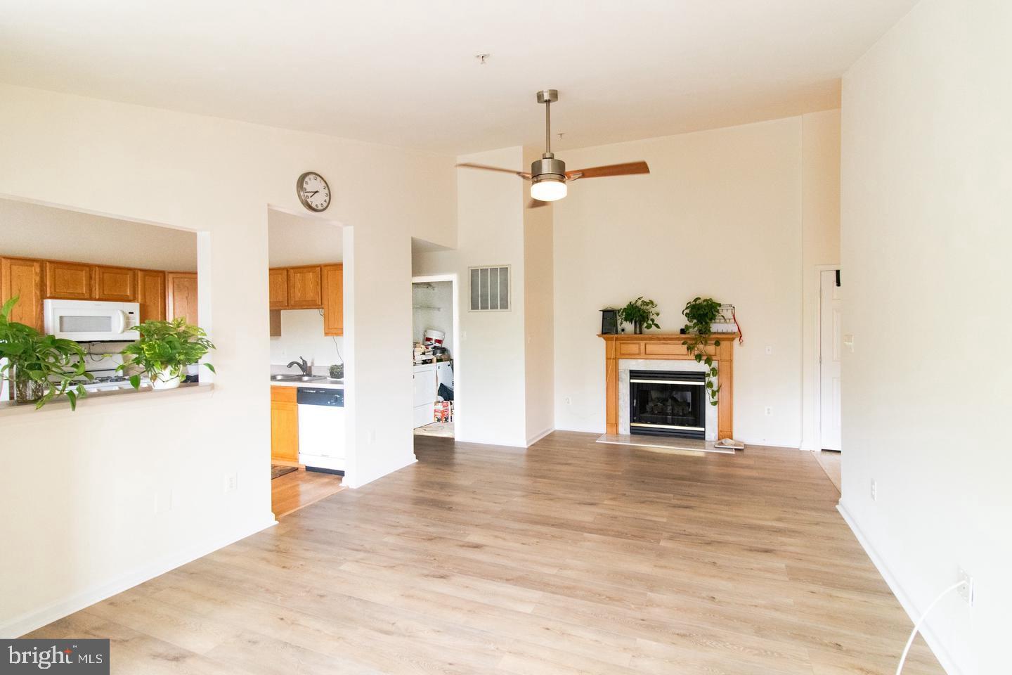 SOUTH MEADOWS - Residential