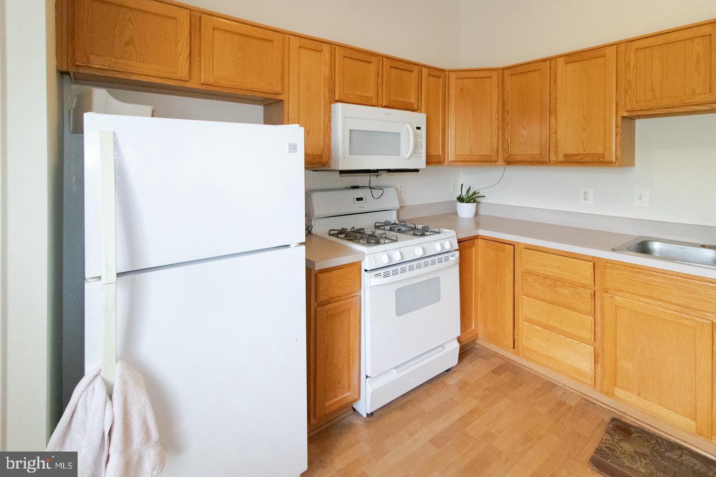 SOUTH MEADOWS - Residential