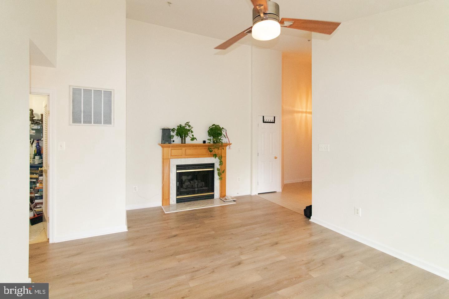 SOUTH MEADOWS - Residential