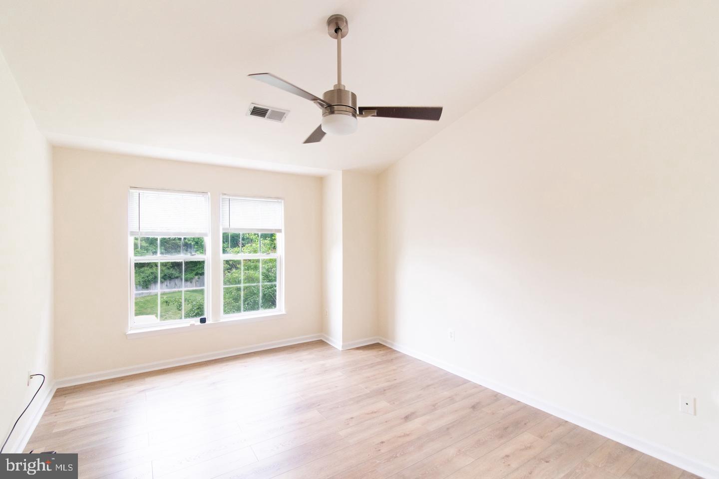 SOUTH MEADOWS - Residential
