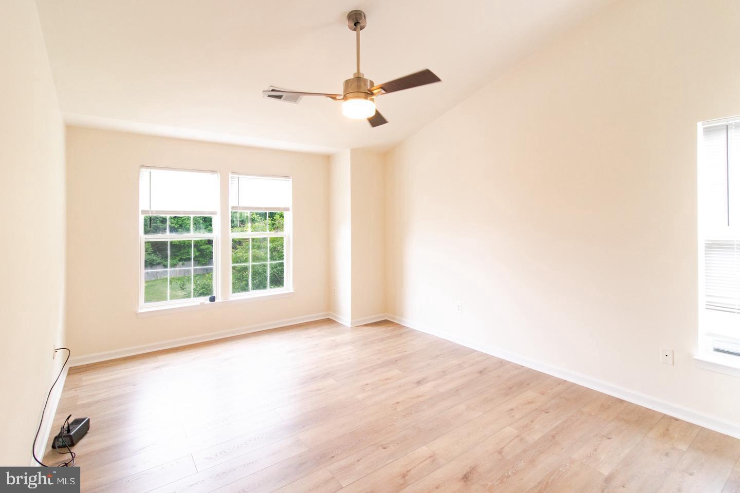 SOUTH MEADOWS - Residential
