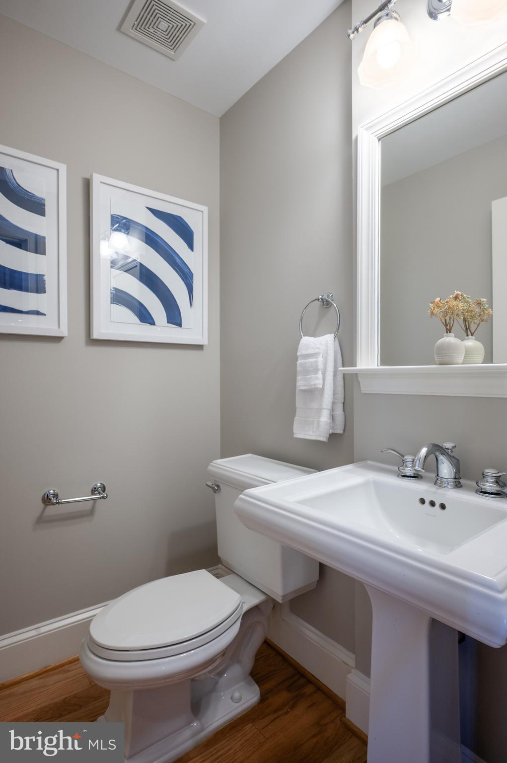 CHATHAM SQUARE - Residential