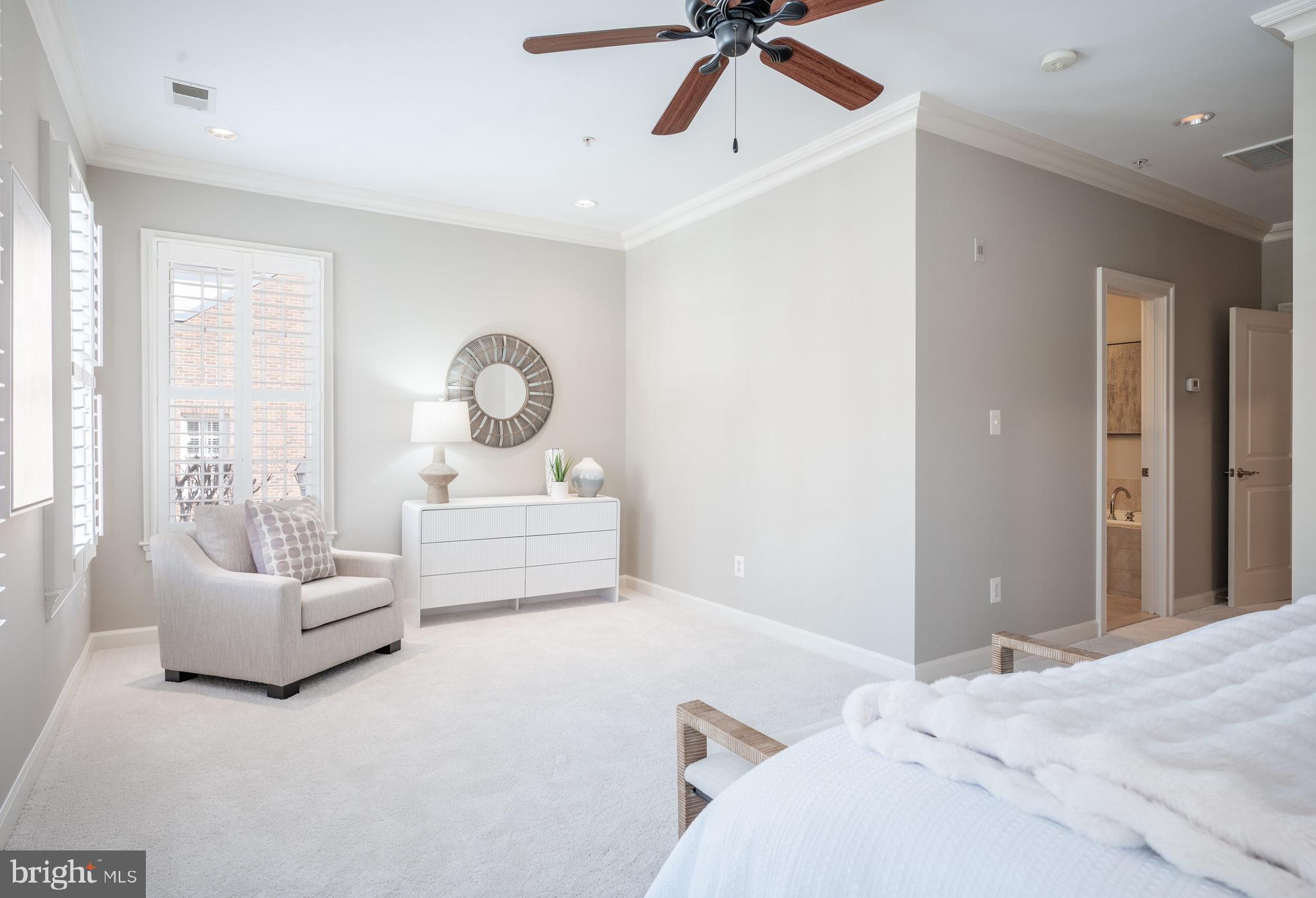 CHATHAM SQUARE - Residential