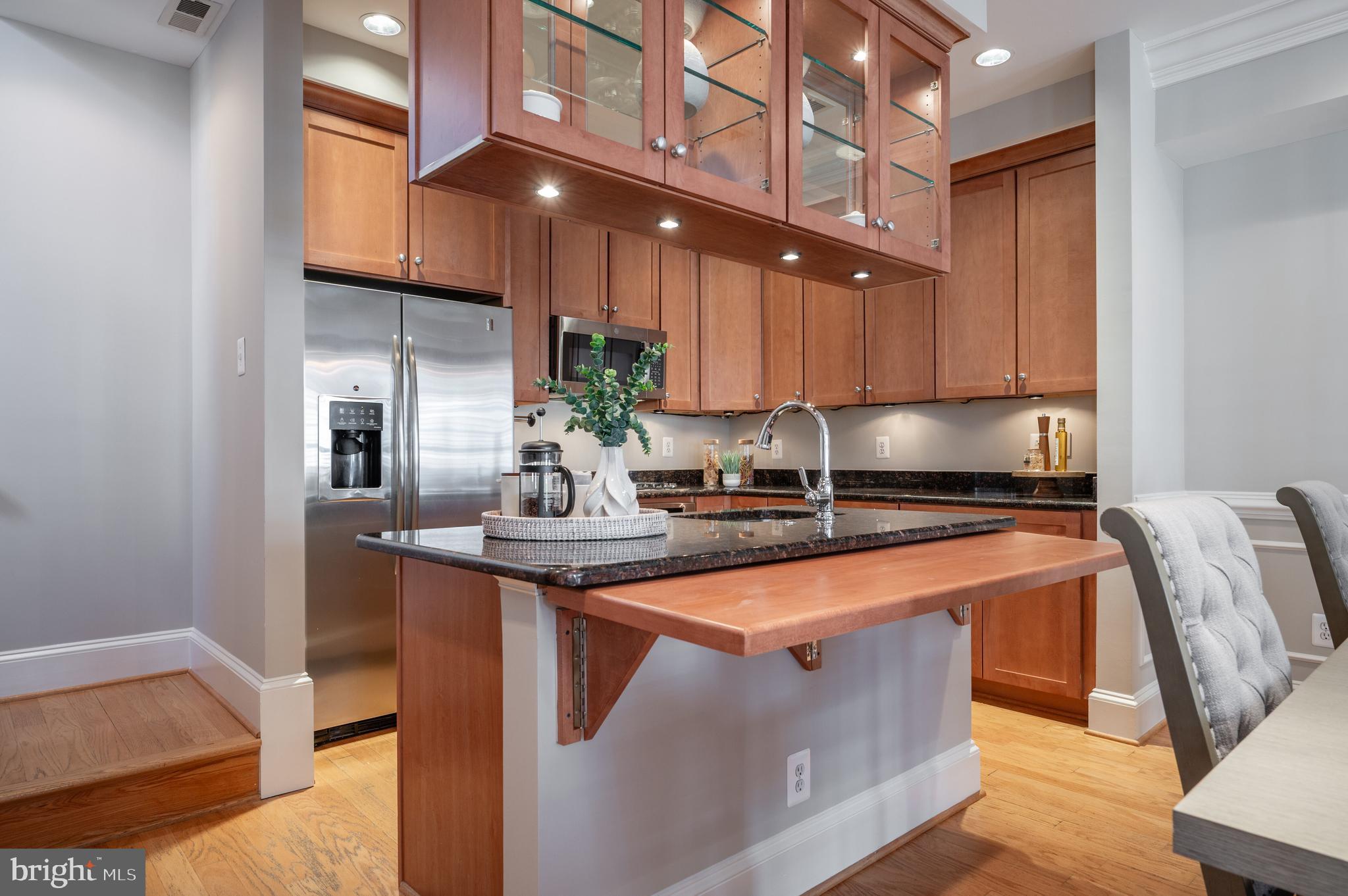 CHATHAM SQUARE - Residential