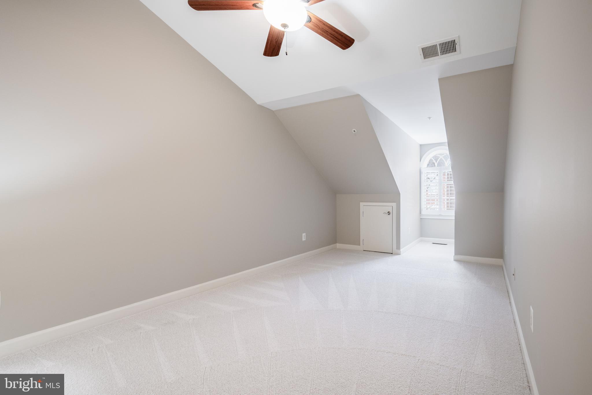 CHATHAM SQUARE - Residential