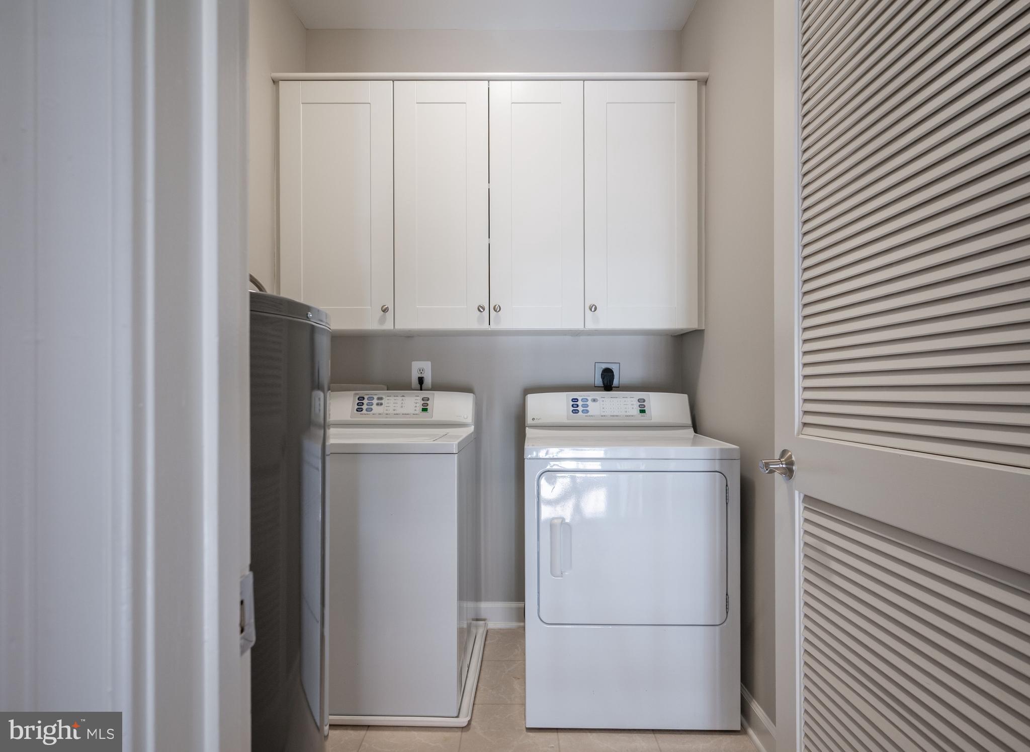 CHATHAM SQUARE - Residential