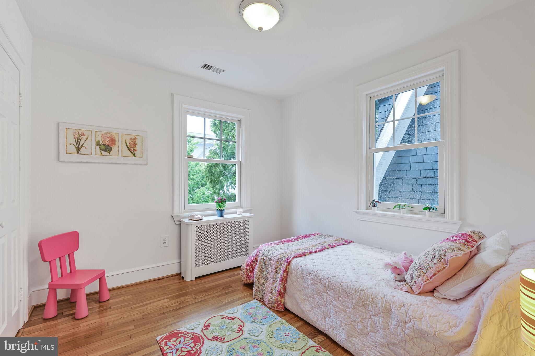 CHEVY CHASE - Residential