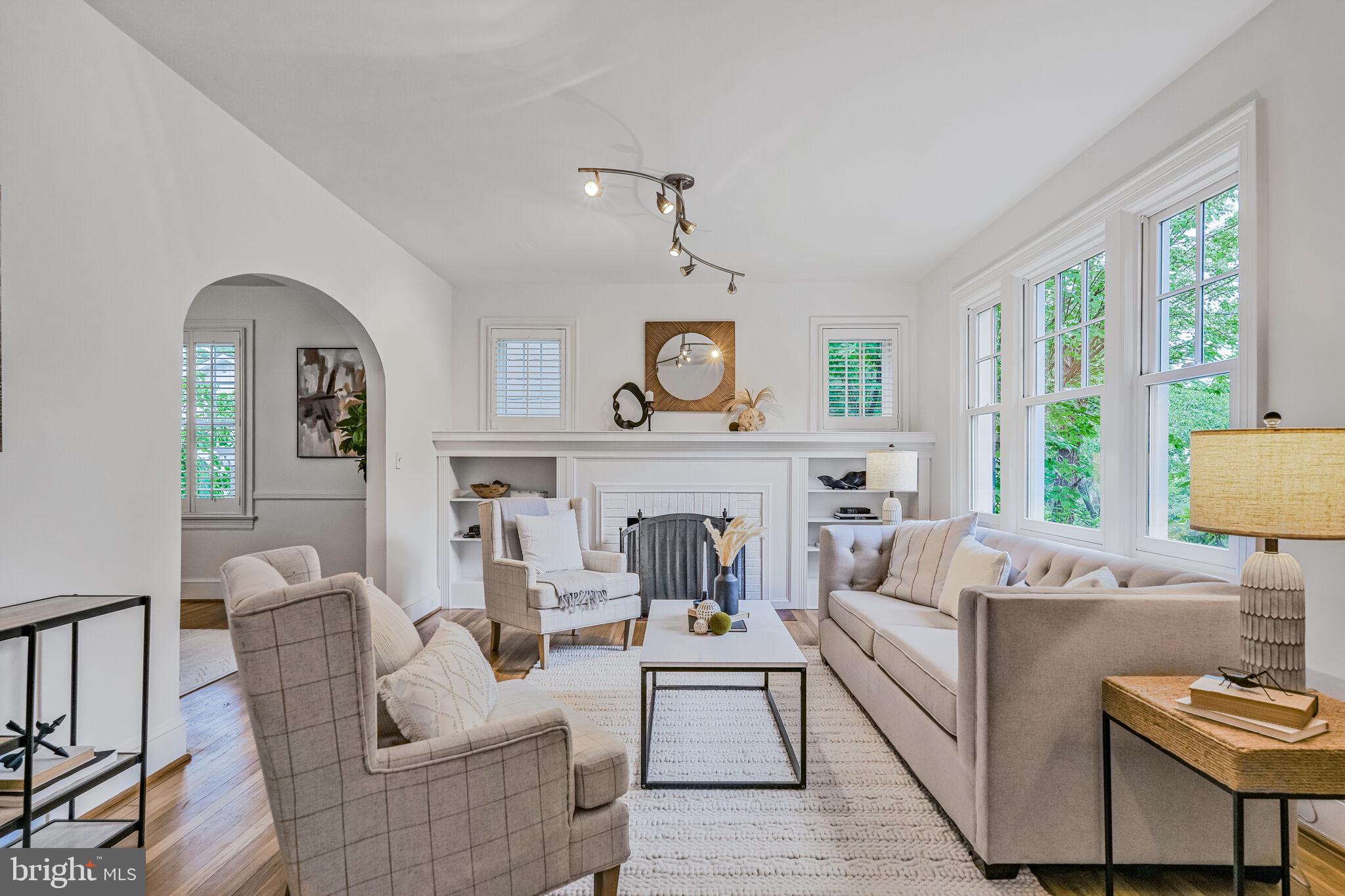 CHEVY CHASE - Residential
