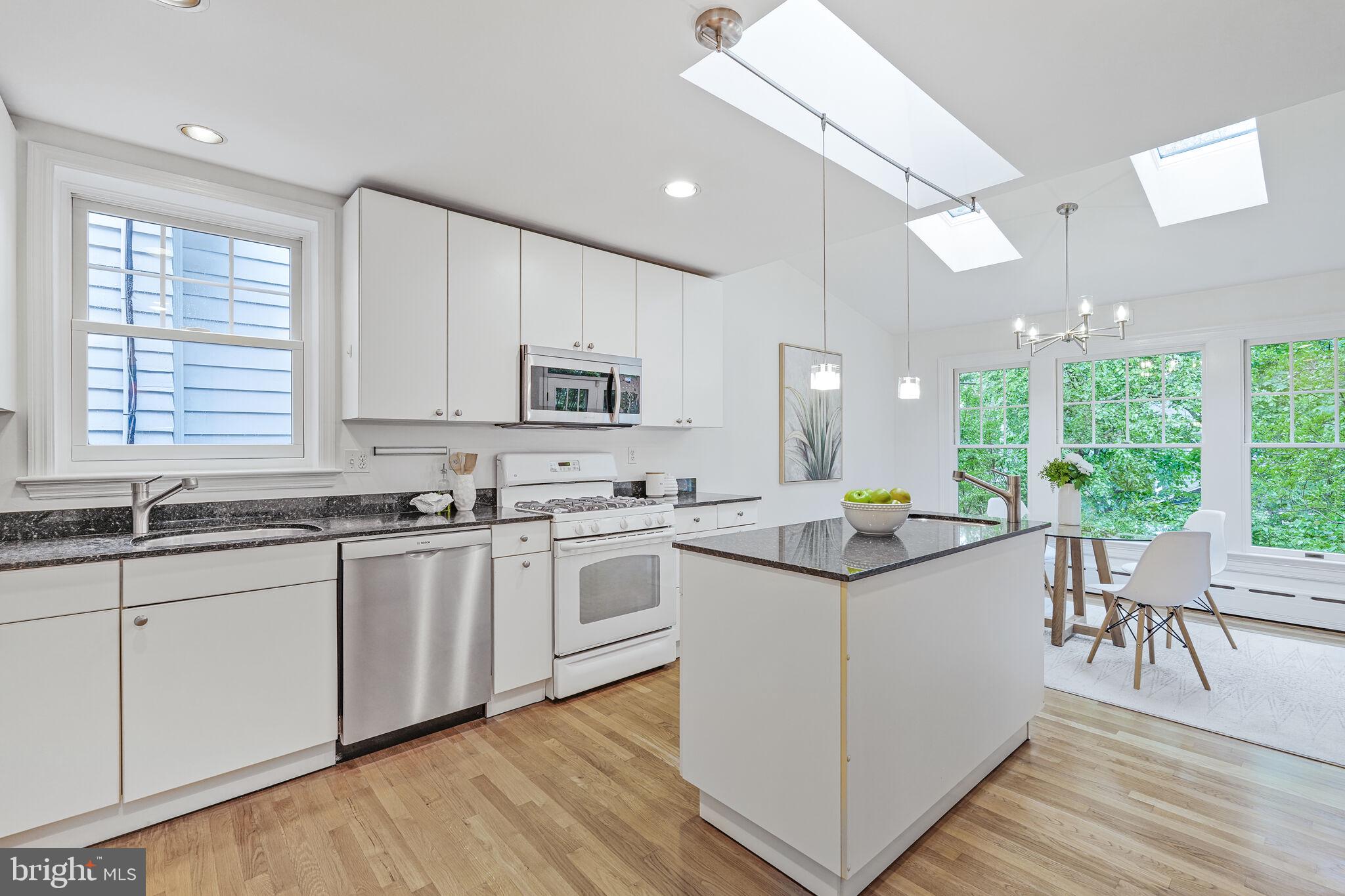 CHEVY CHASE - Residential