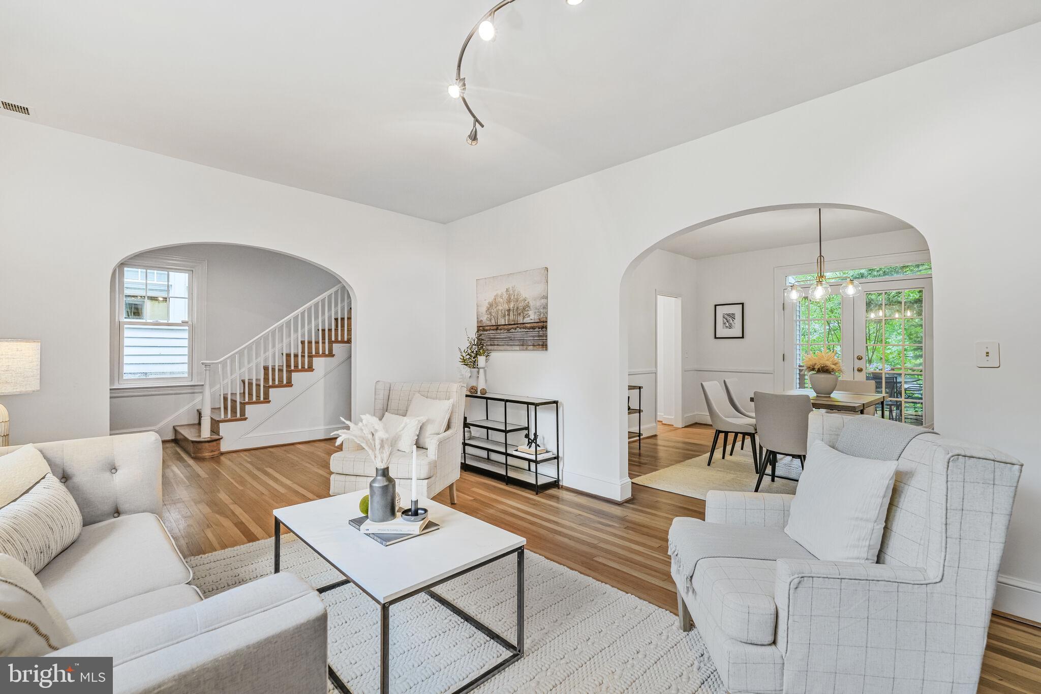 CHEVY CHASE - Residential