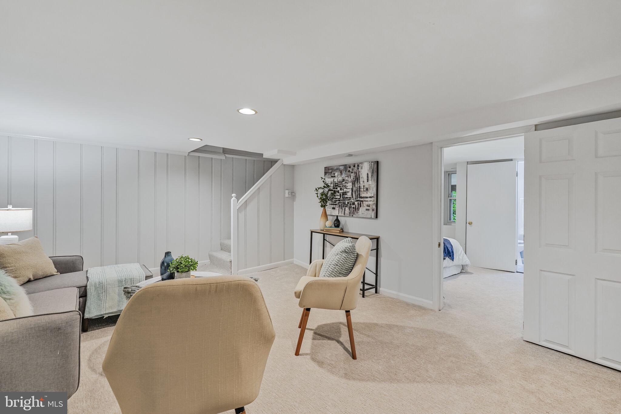 CHEVY CHASE - Residential