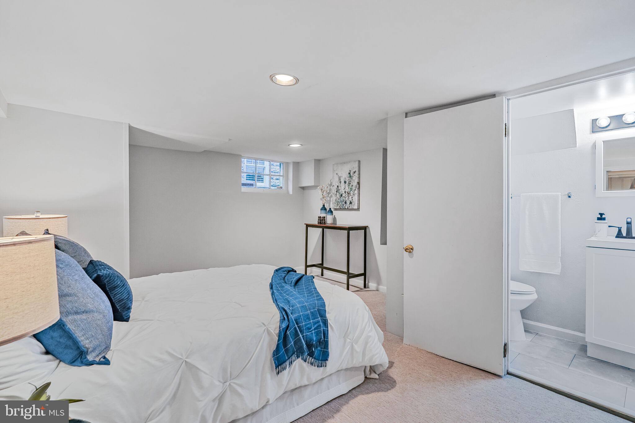 CHEVY CHASE - Residential