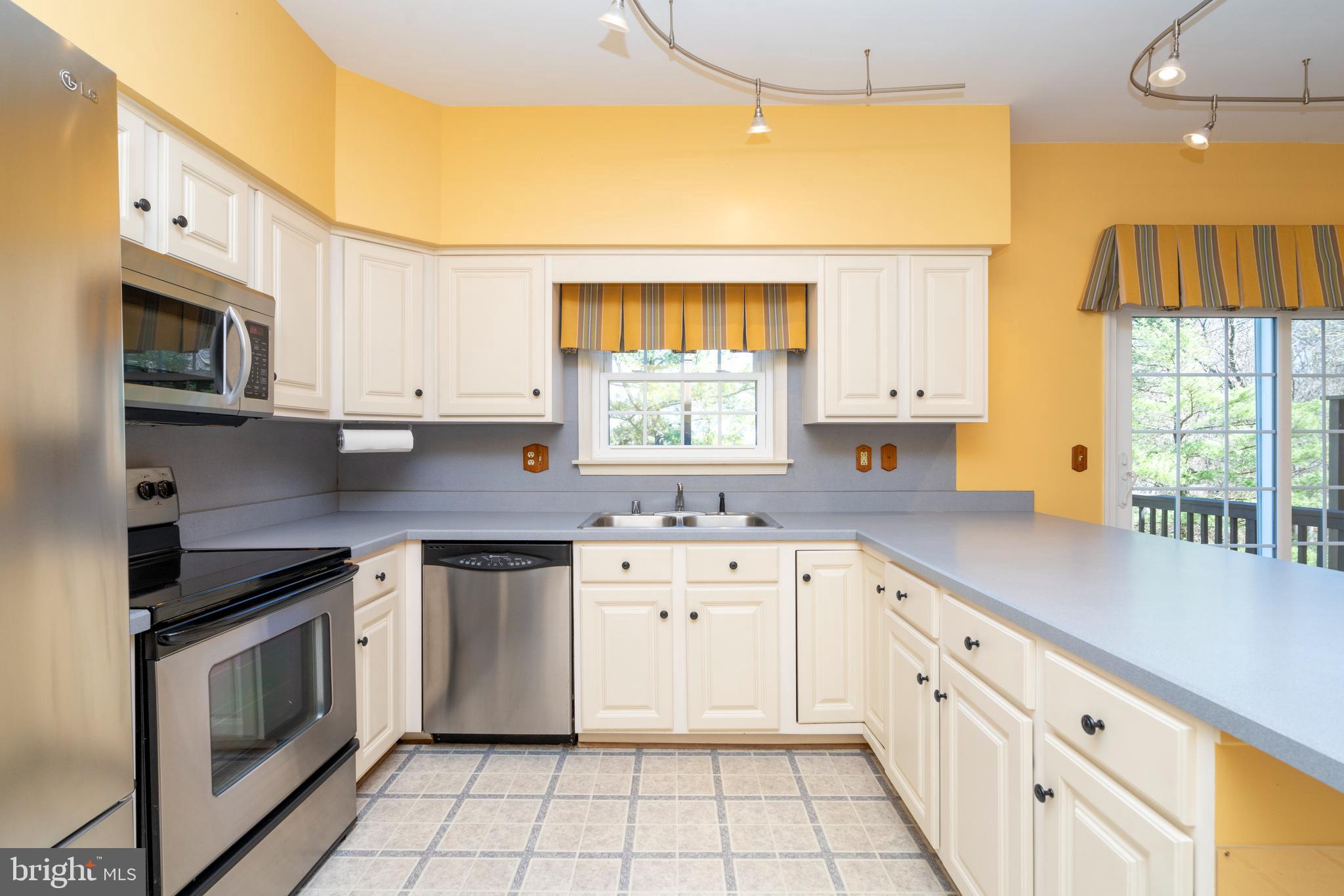 GOUCHER WOODS - Residential