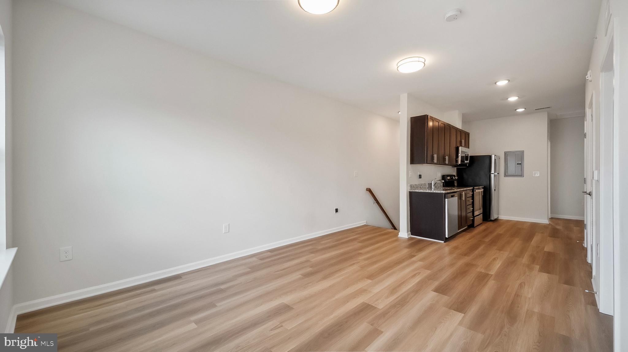 4909 HAMILTON AVENUE 4907-B