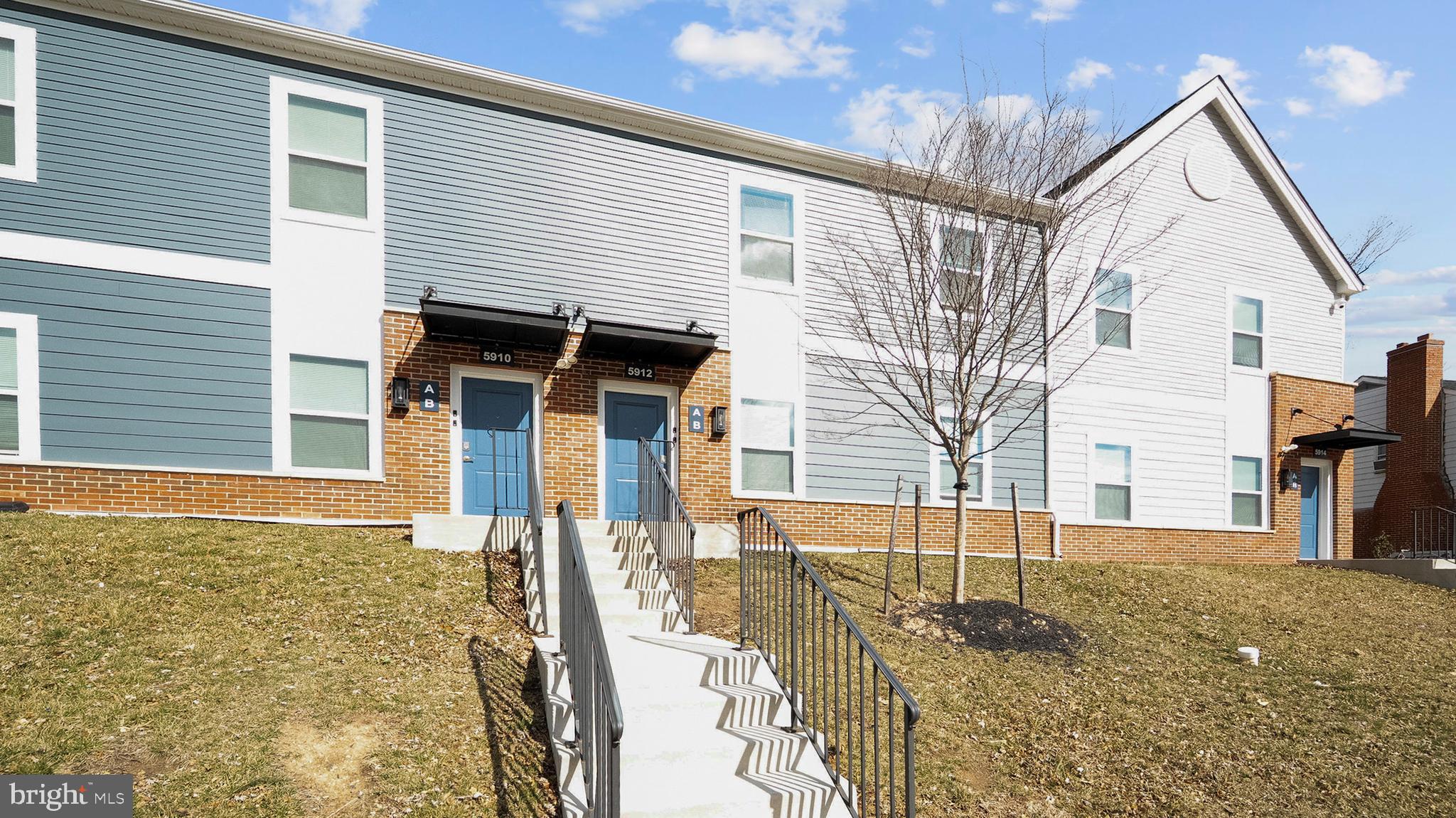 4909 HAMILTON AVENUE 4907-B