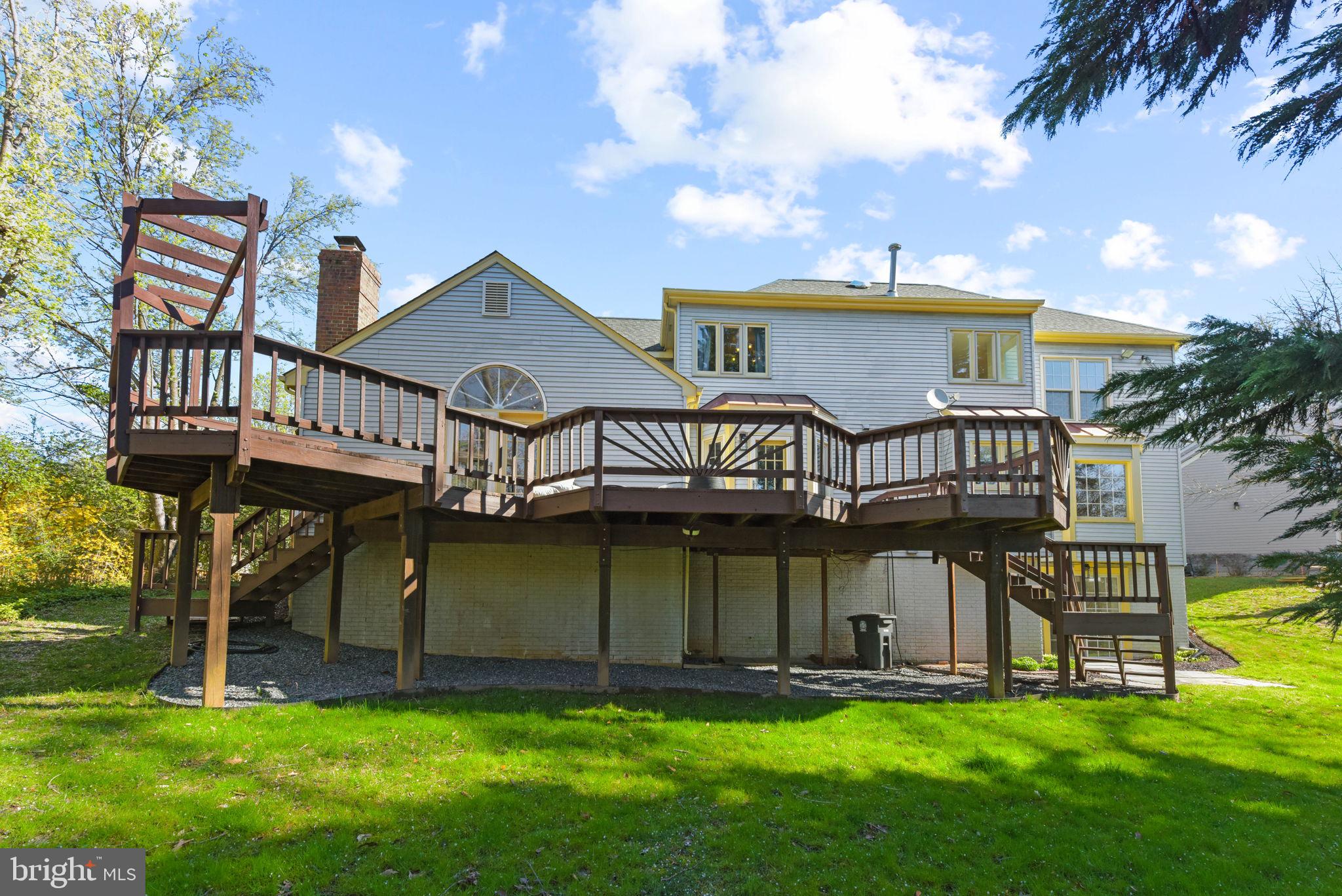 SILVERBROOK - Residential