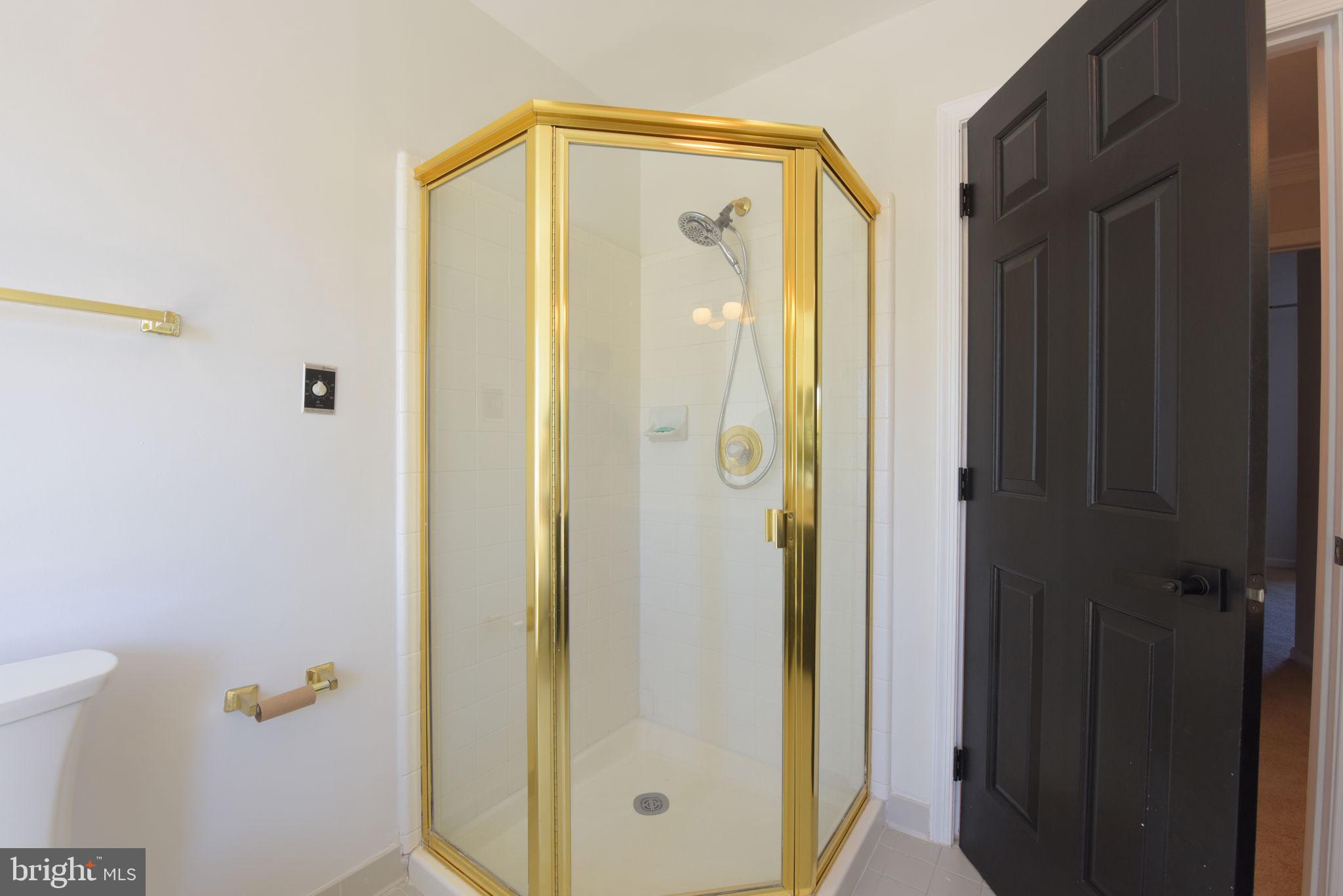 SILVERBROOK - Residential