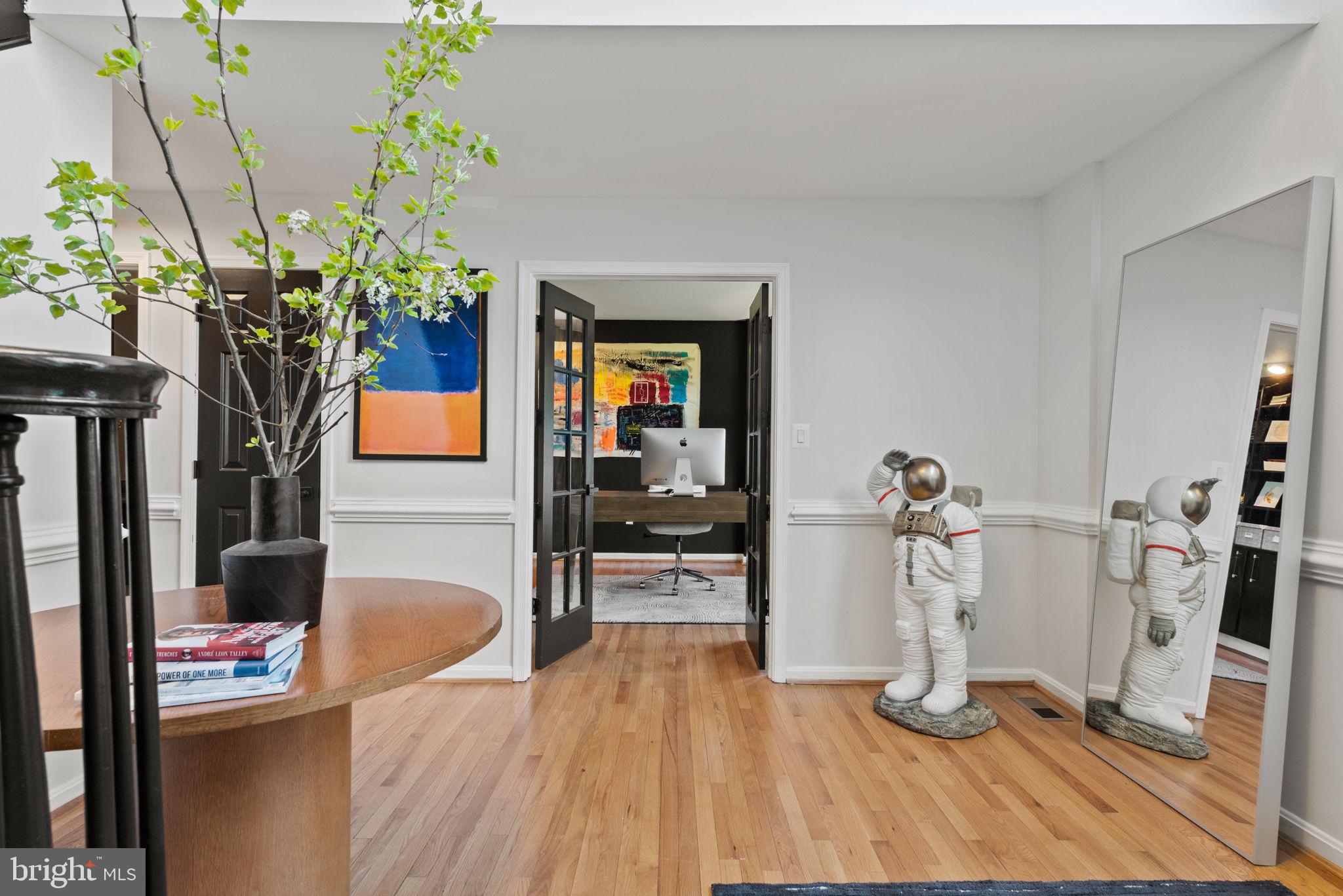 SILVERBROOK - Residential