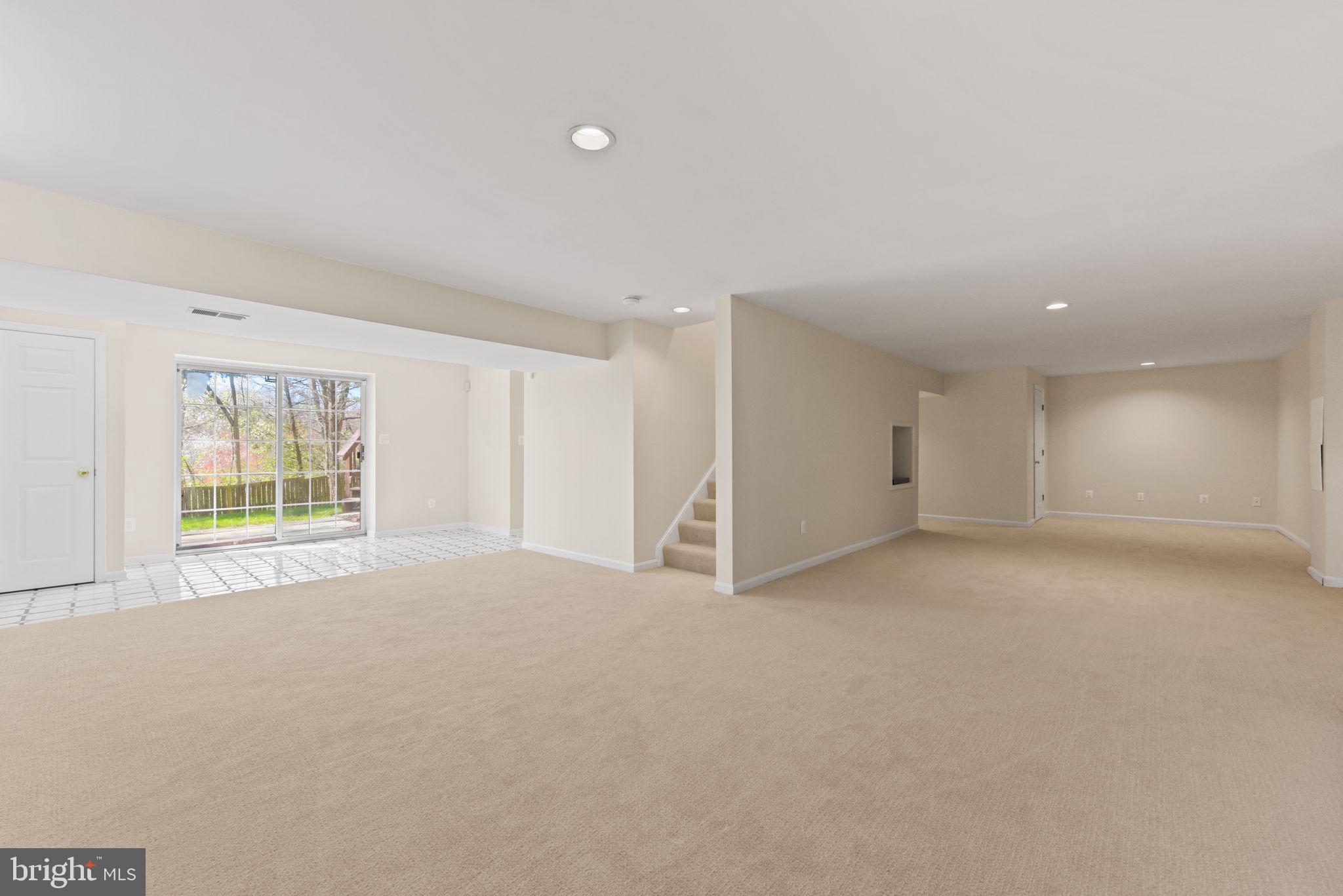 SILVERBROOK - Residential