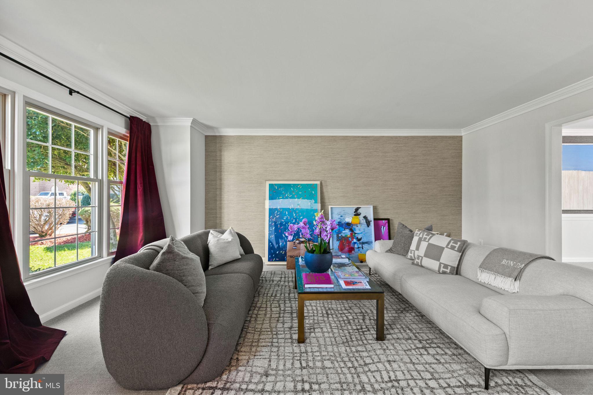 SILVERBROOK - Residential