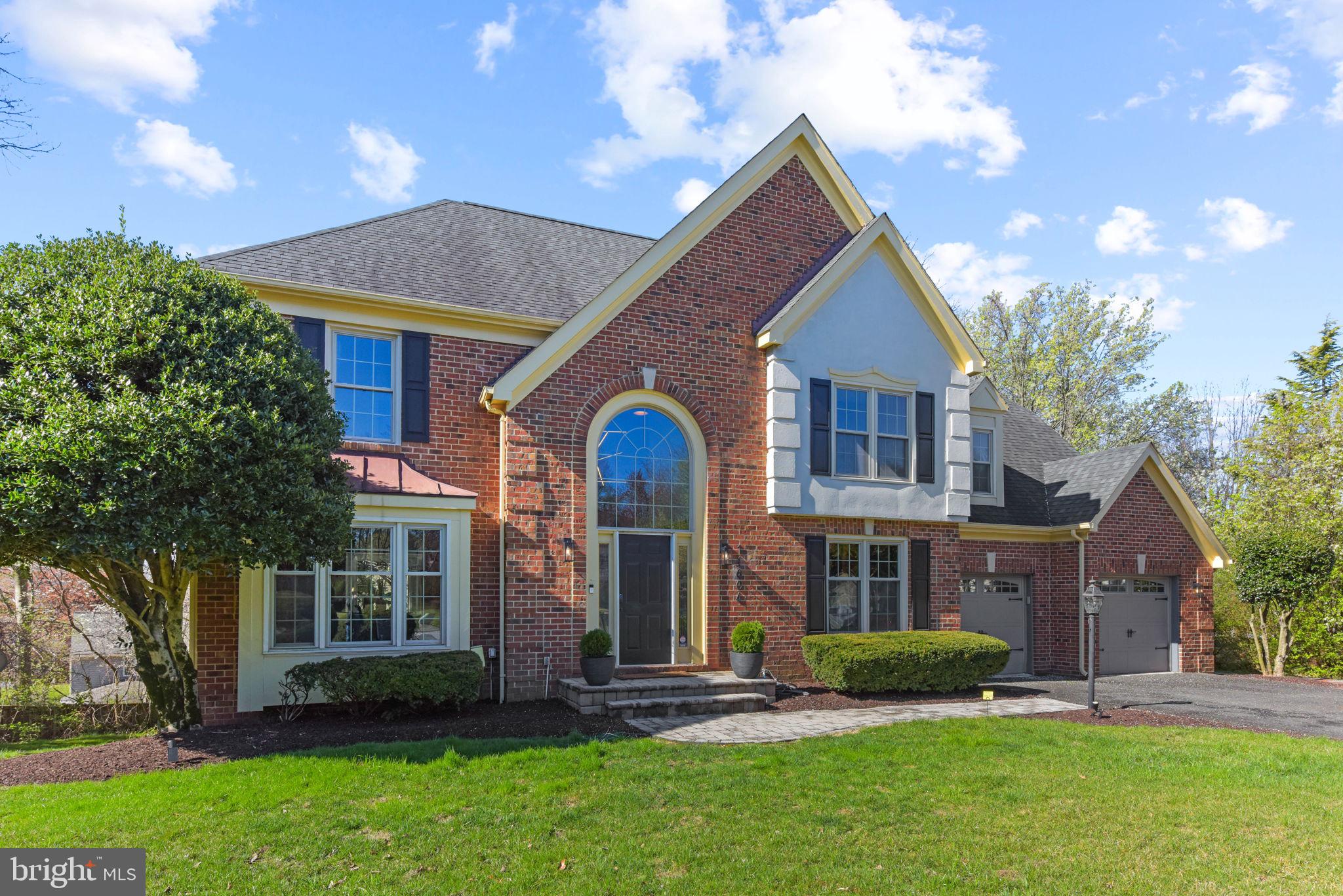 SILVERBROOK - Residential