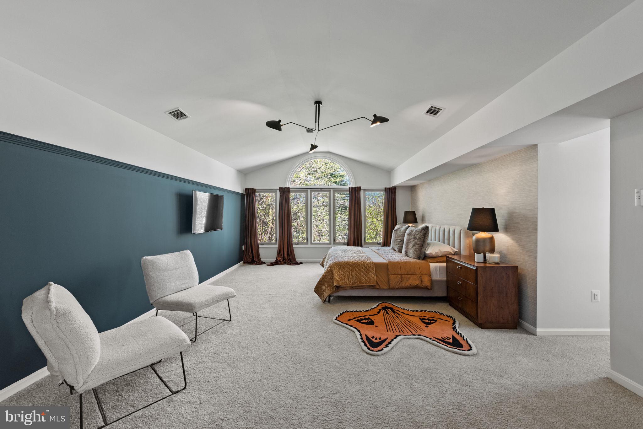 SILVERBROOK - Residential