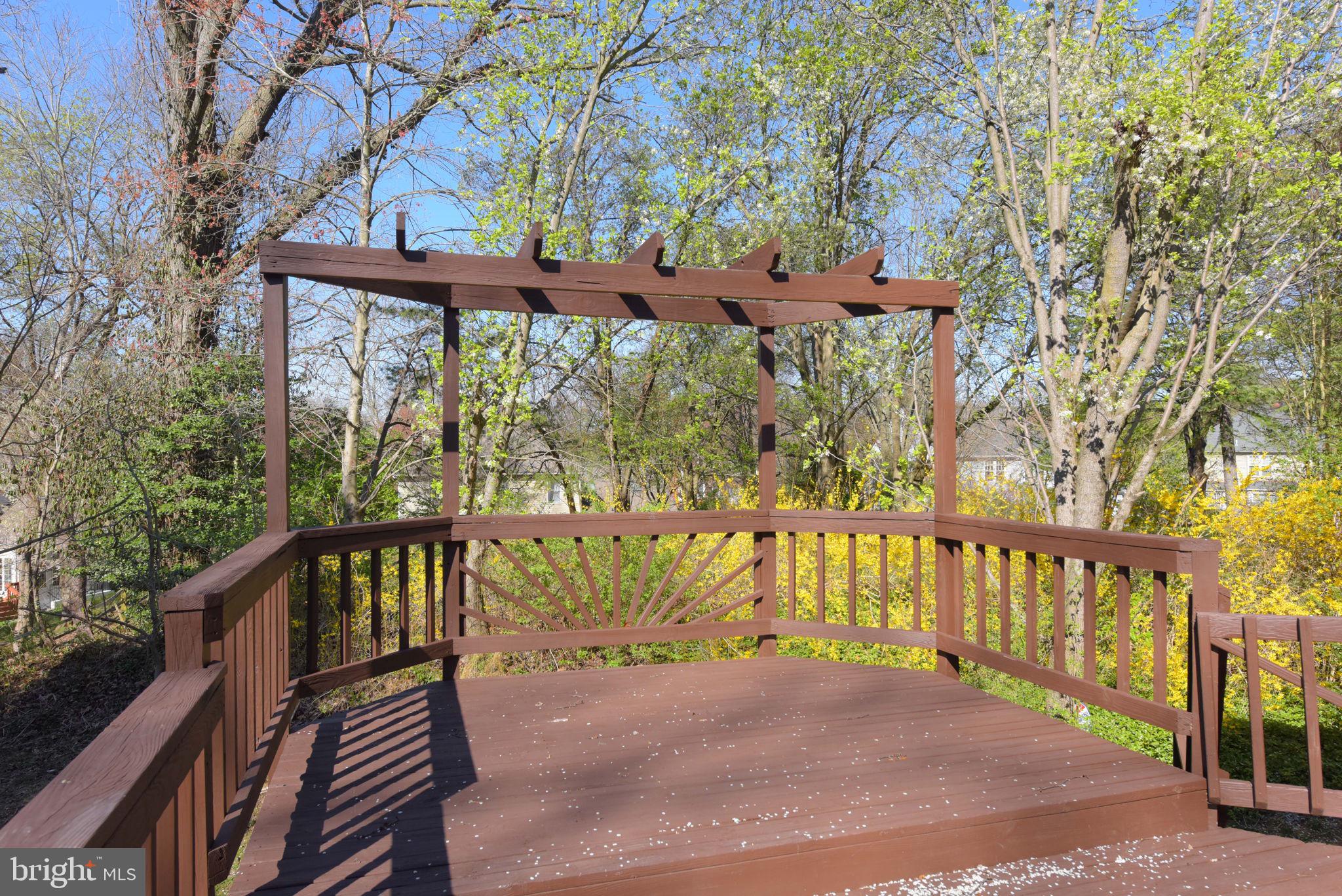 SILVERBROOK - Residential