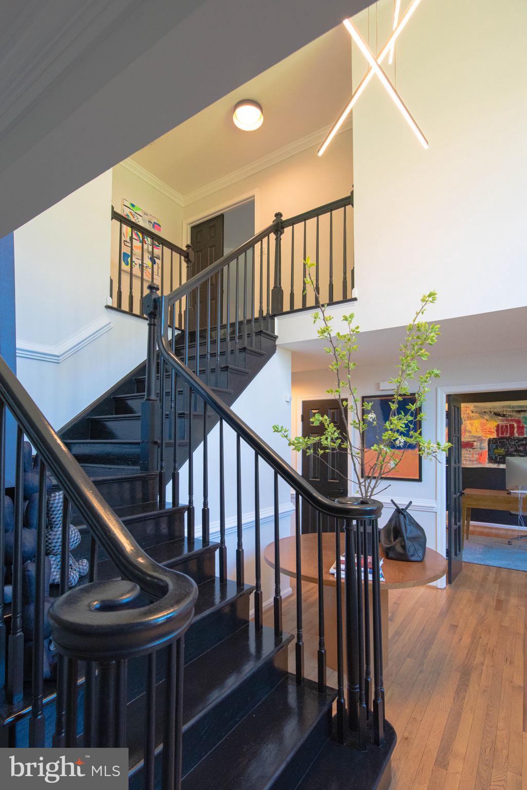 SILVERBROOK - Residential