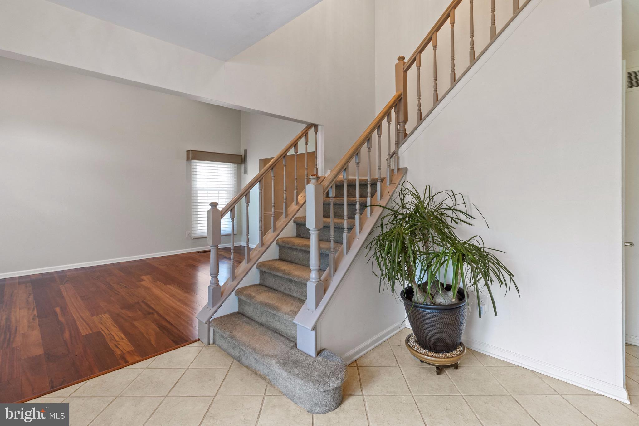 NEWTOWN GATE - Residential