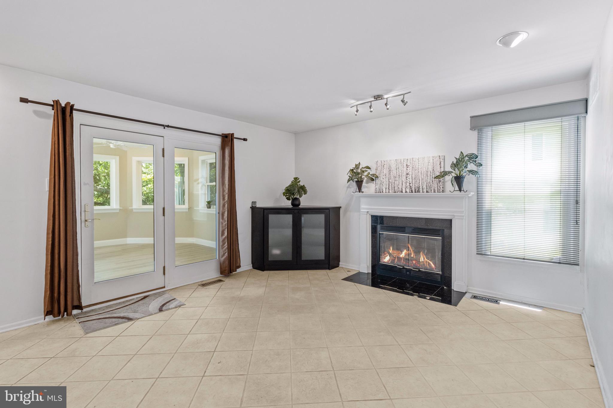 NEWTOWN GATE - Residential