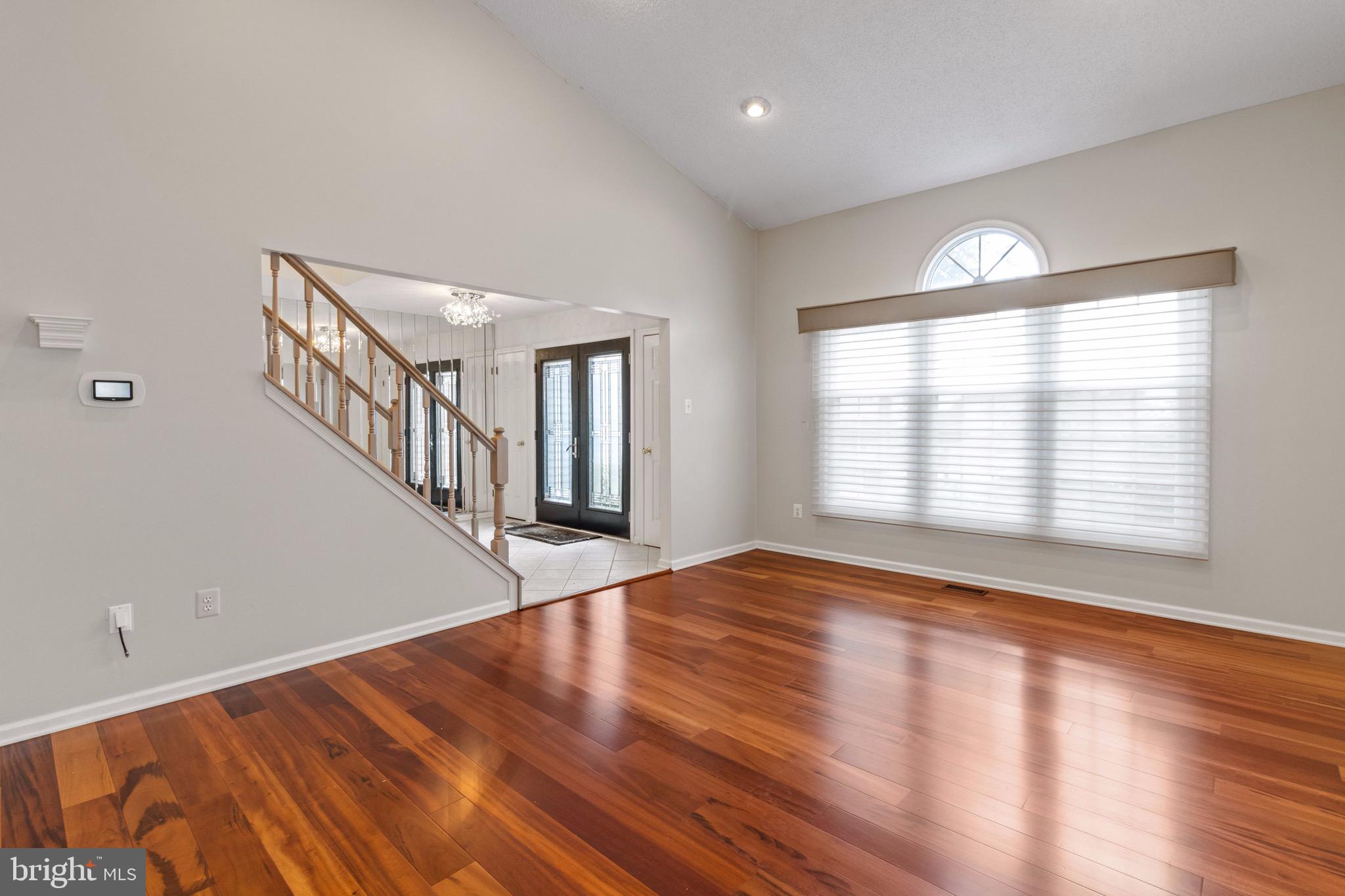 NEWTOWN GATE - Residential