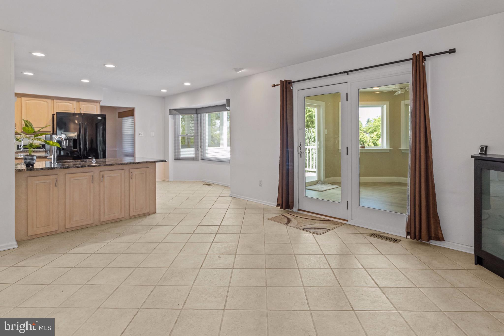 NEWTOWN GATE - Residential