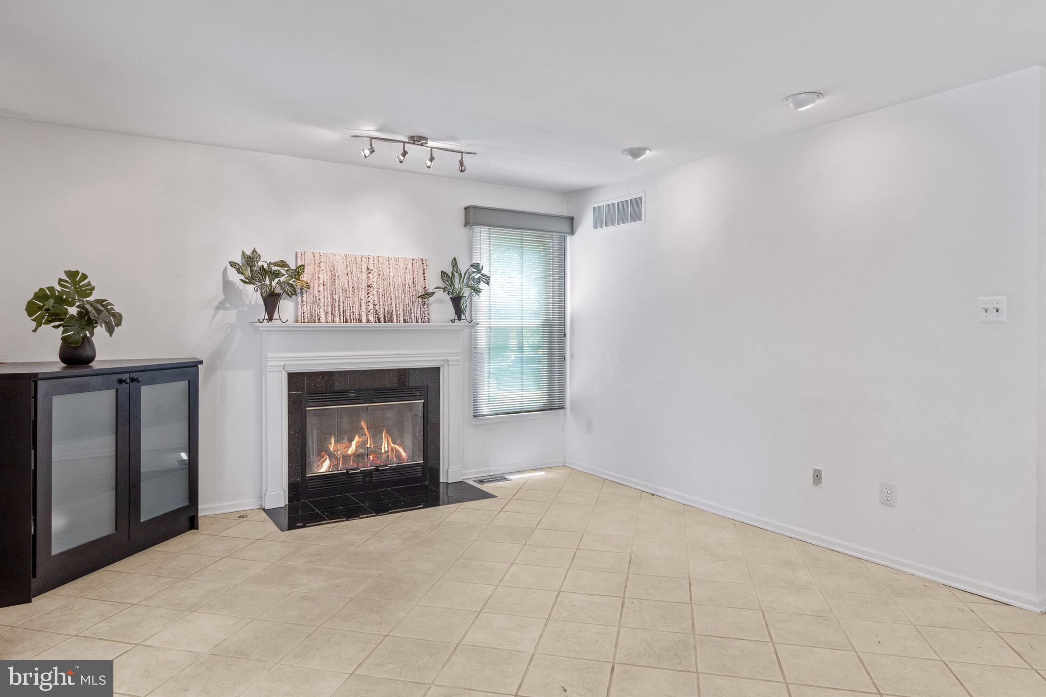 NEWTOWN GATE - Residential