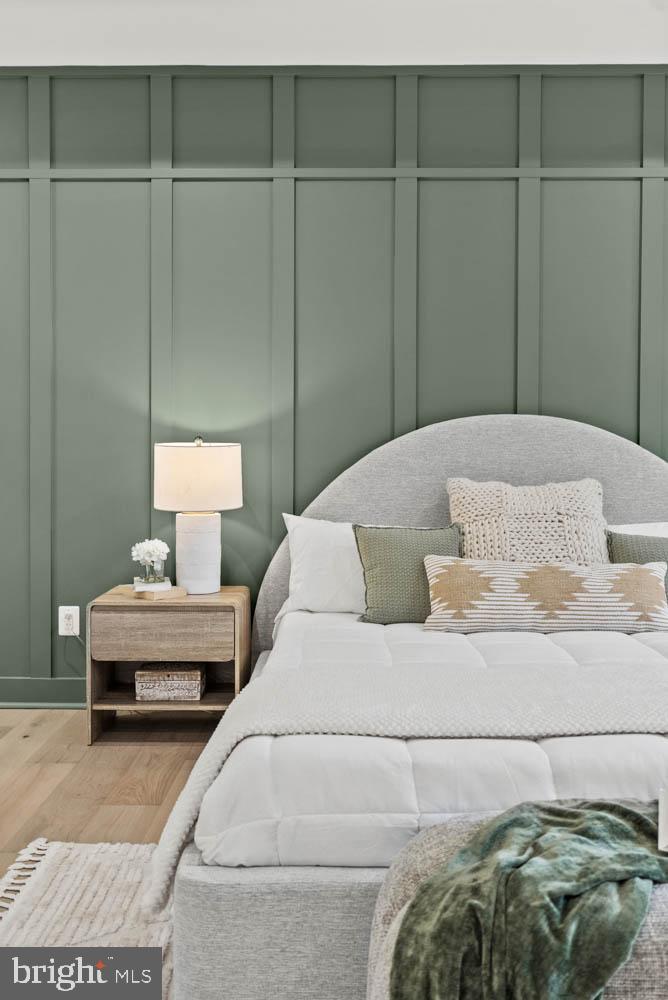 VIENNA WOODS - Residential