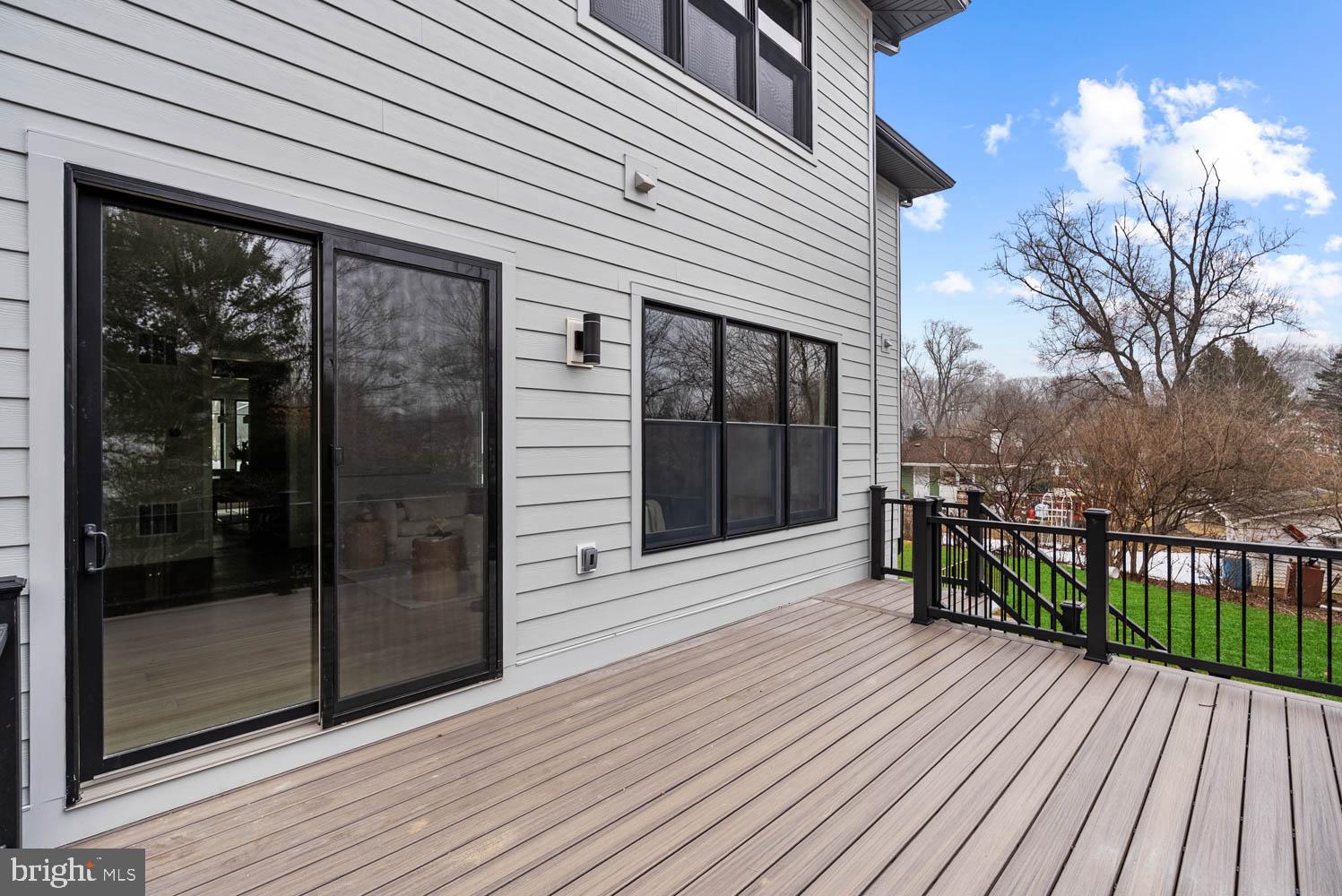 VIENNA WOODS - Residential