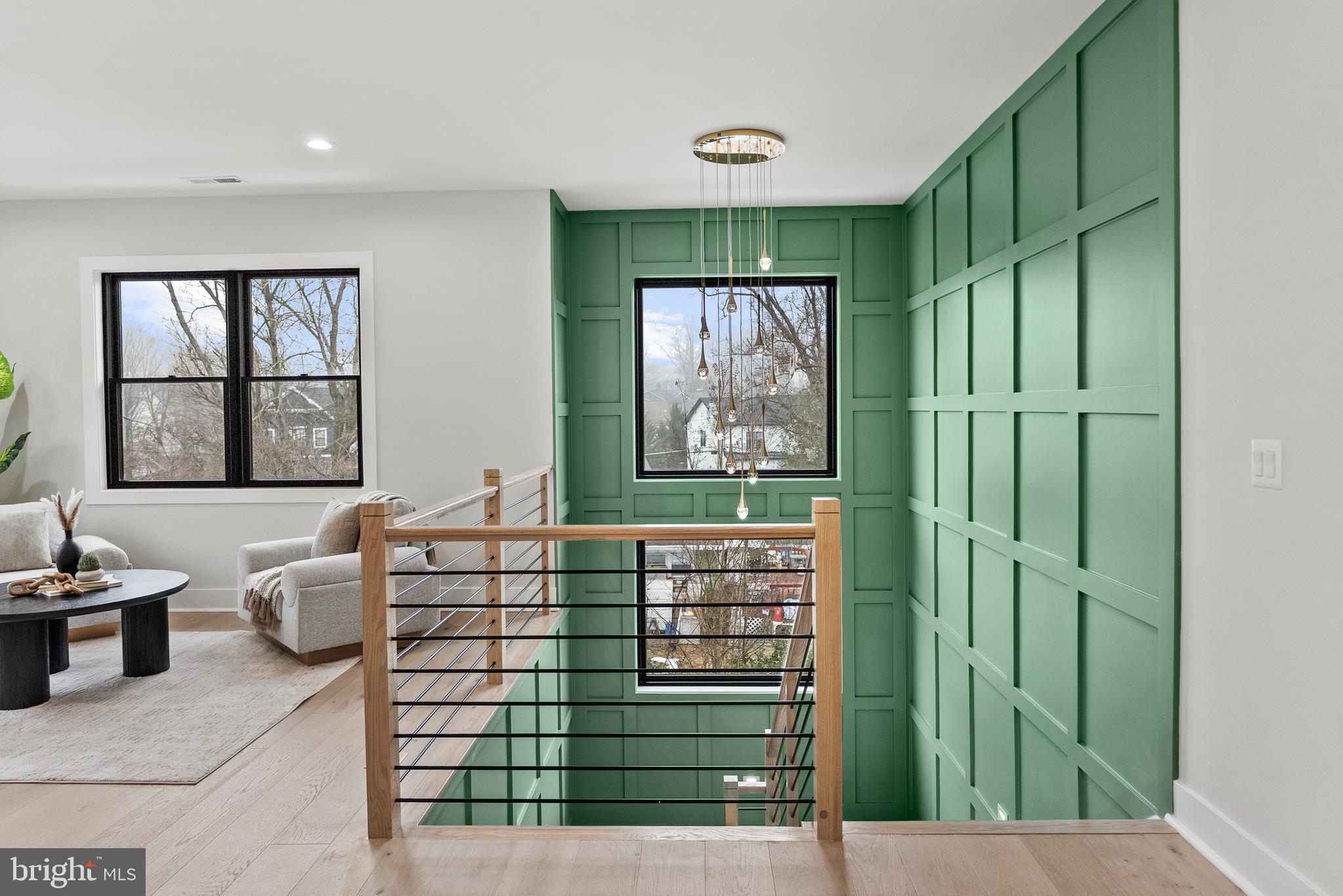 VIENNA WOODS - Residential