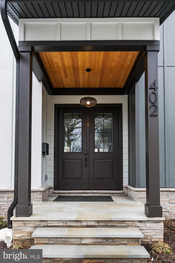 VIENNA WOODS - Residential