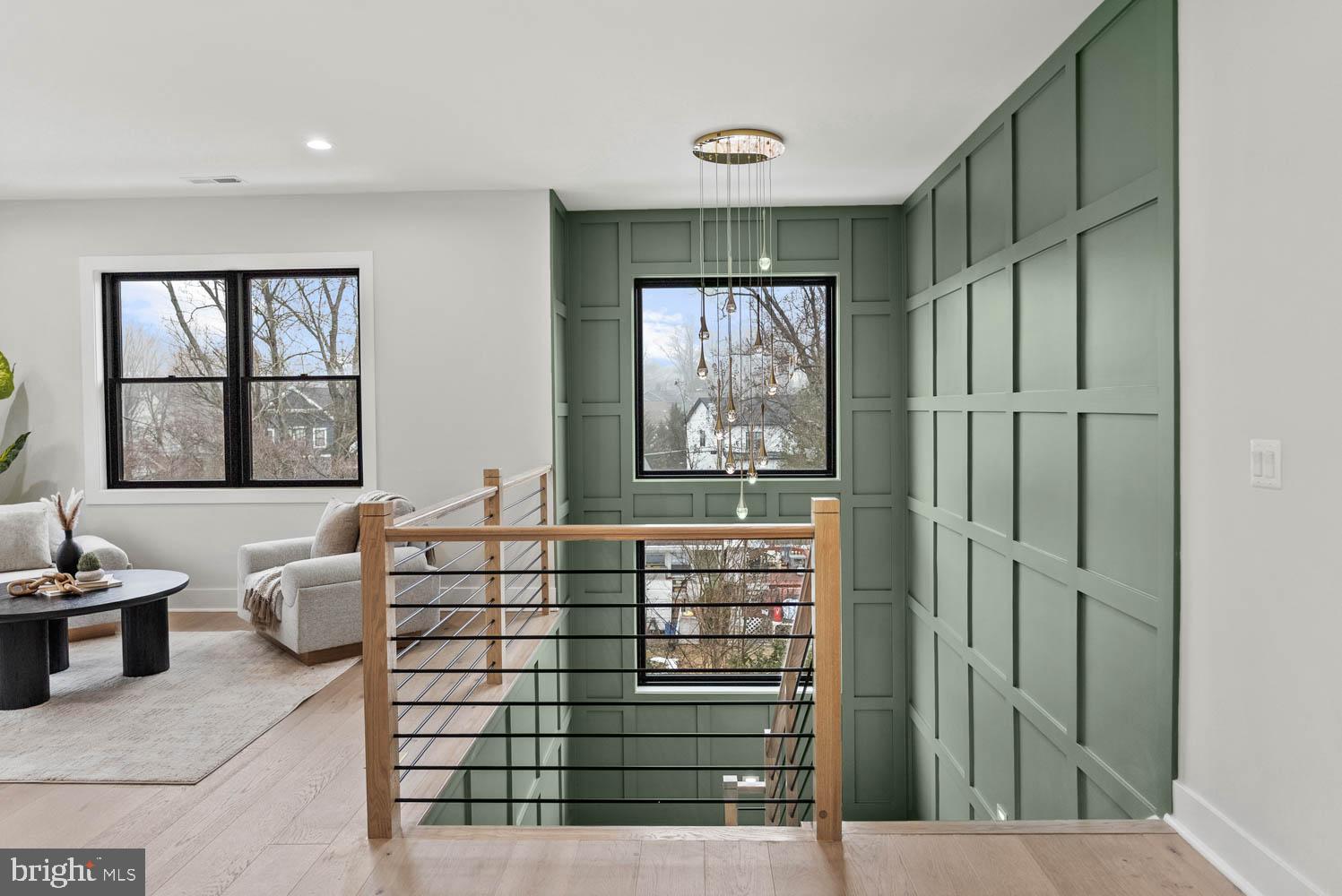 VIENNA WOODS - Residential