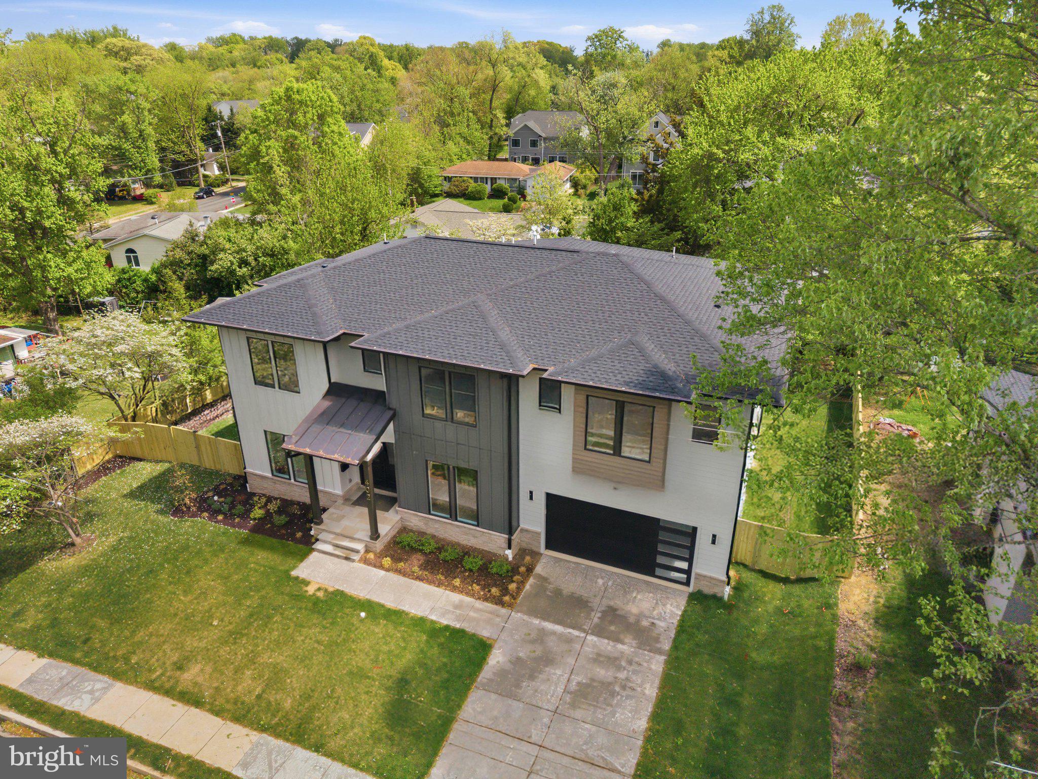 VIENNA WOODS - Residential