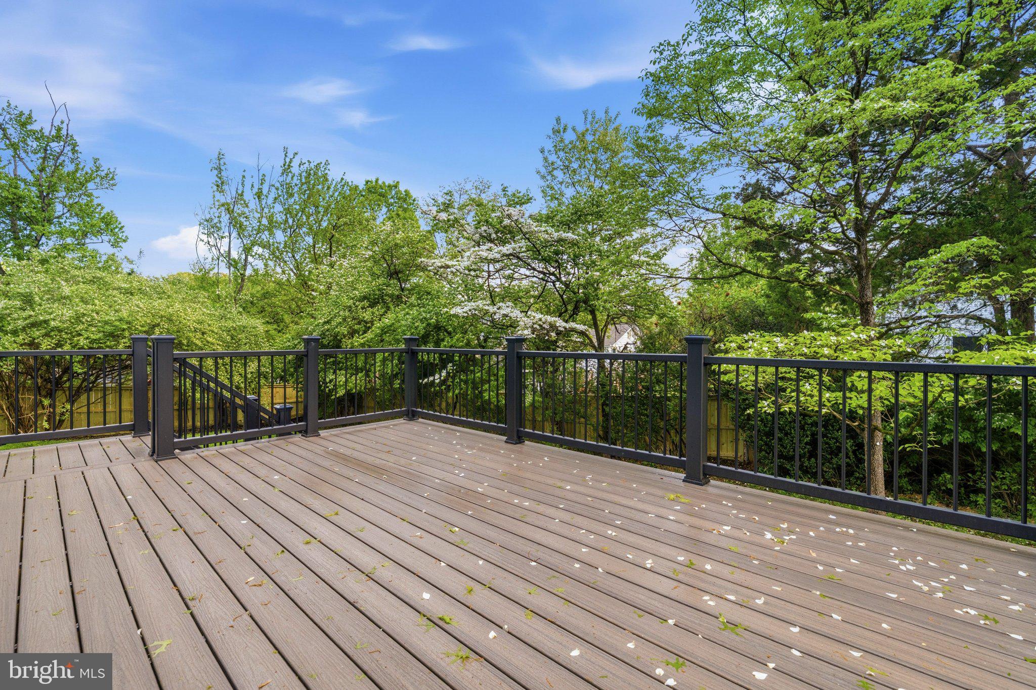 VIENNA WOODS - Residential