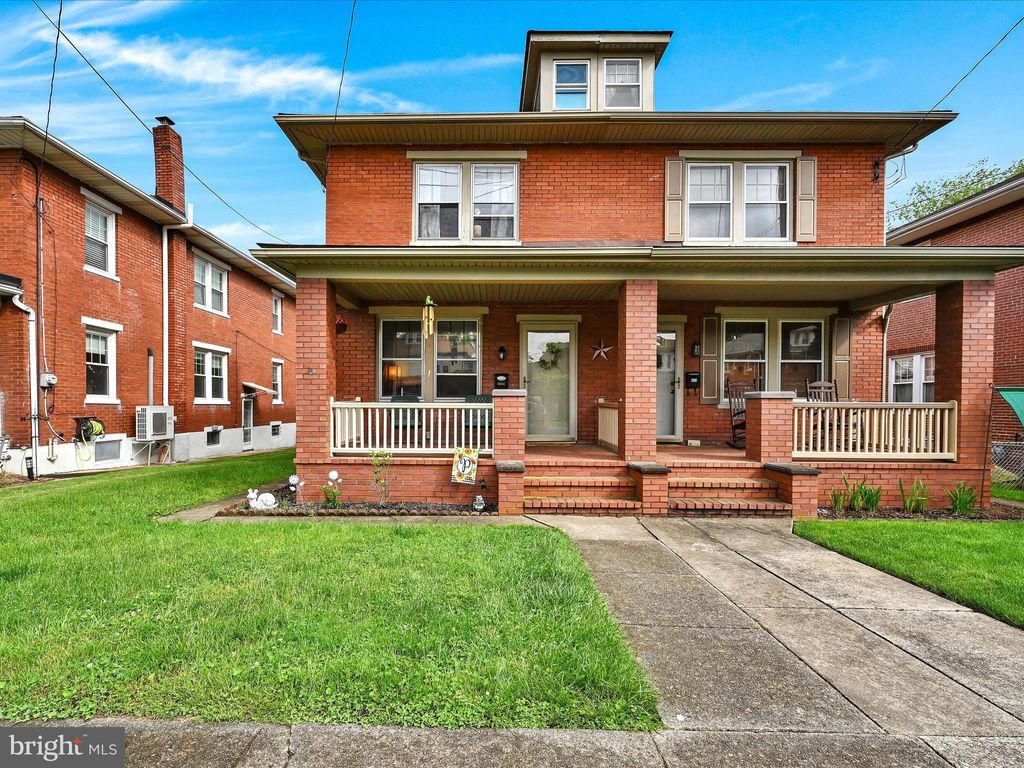 Photo of 1036 Walnut Street, Columbia, PA 17512 (MLS # PALA2050964)